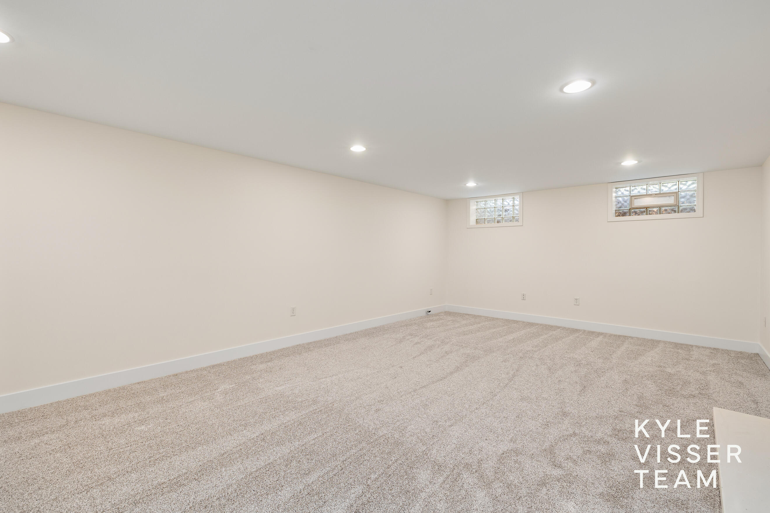 1543 Edgewood Avenue SE East Grand Rapids MI 49506