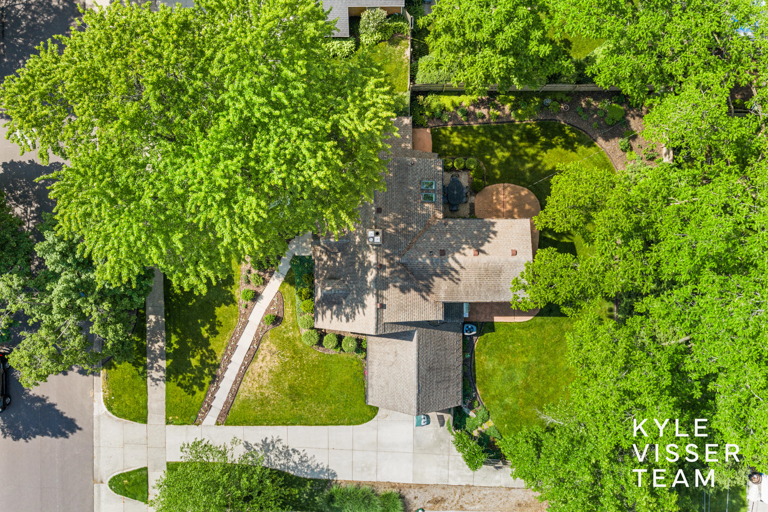 1543 Edgewood Avenue SE East Grand Rapids MI 49506
