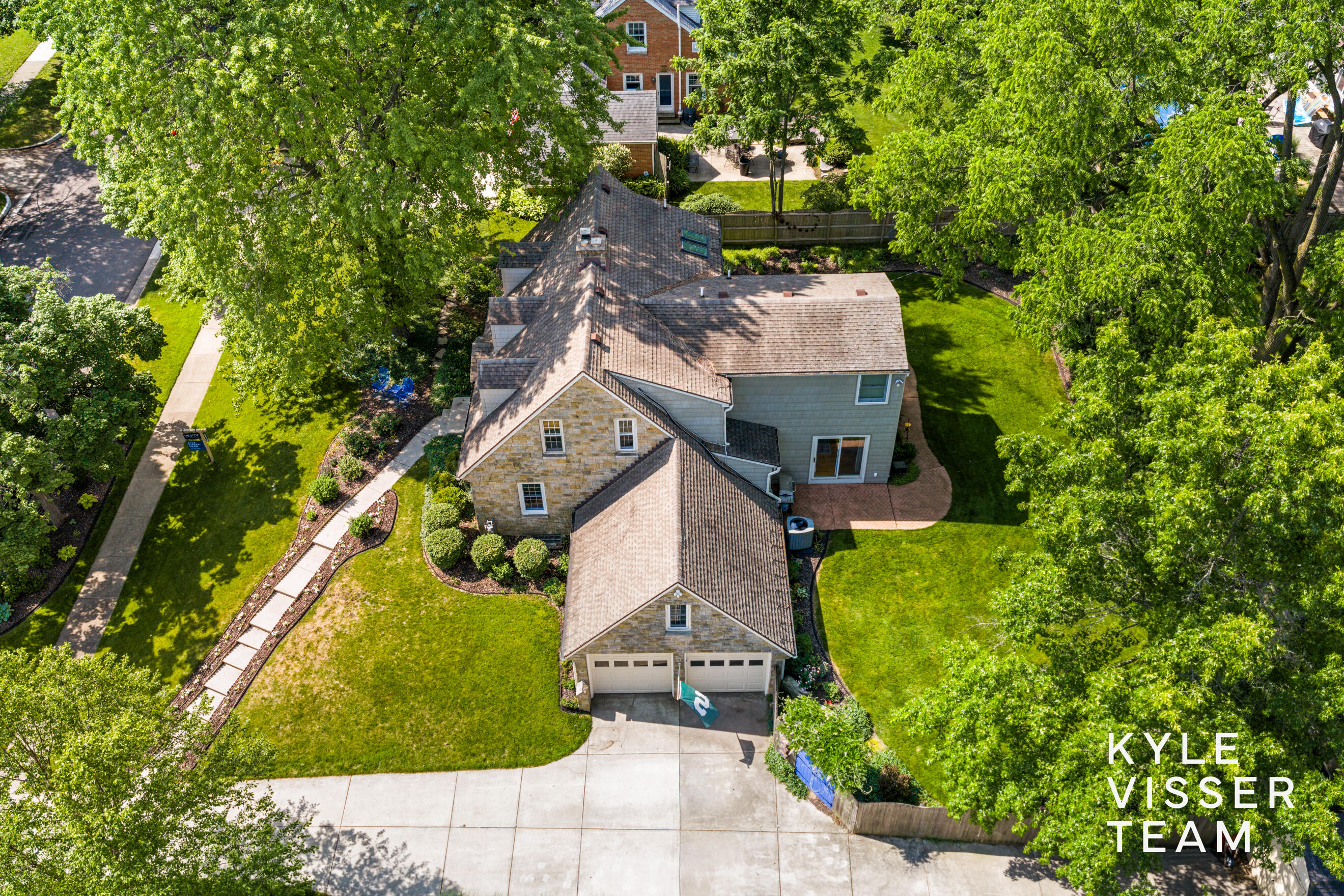 1543 Edgewood Avenue SE East Grand Rapids MI 49506