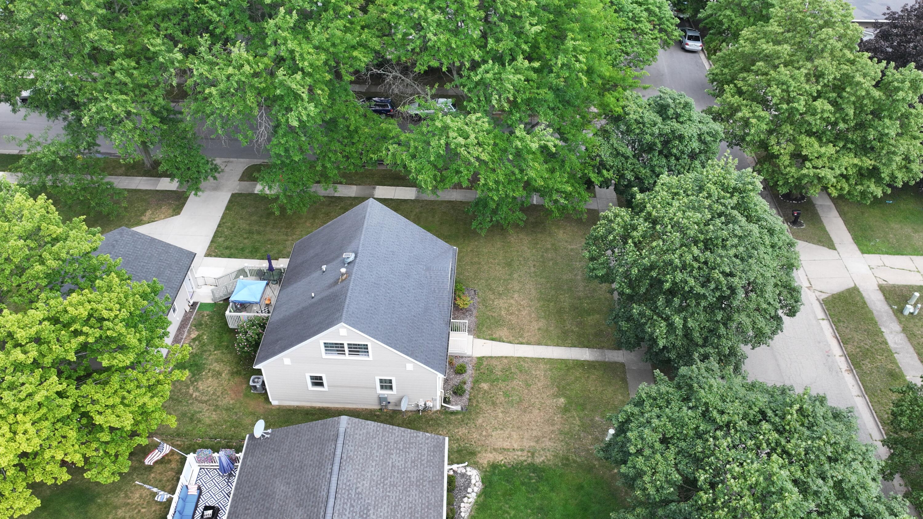 1135 Walwood Drive NE Grand Rapids MI 49505