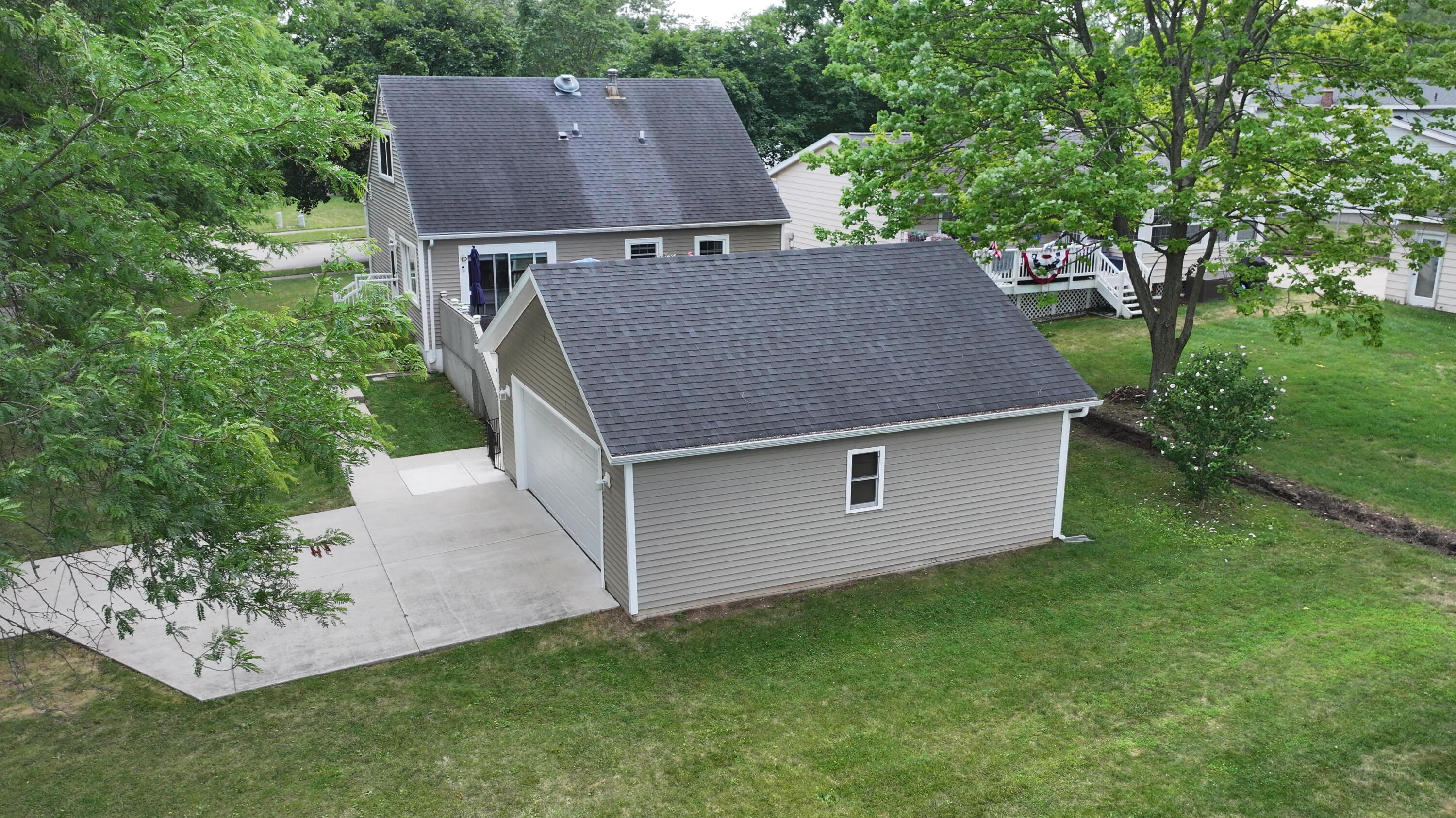 1135 Walwood Drive NE Grand Rapids MI 49505