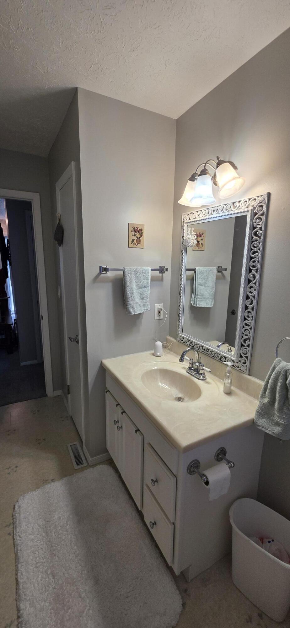 1135 Walwood Drive NE Grand Rapids MI 49505