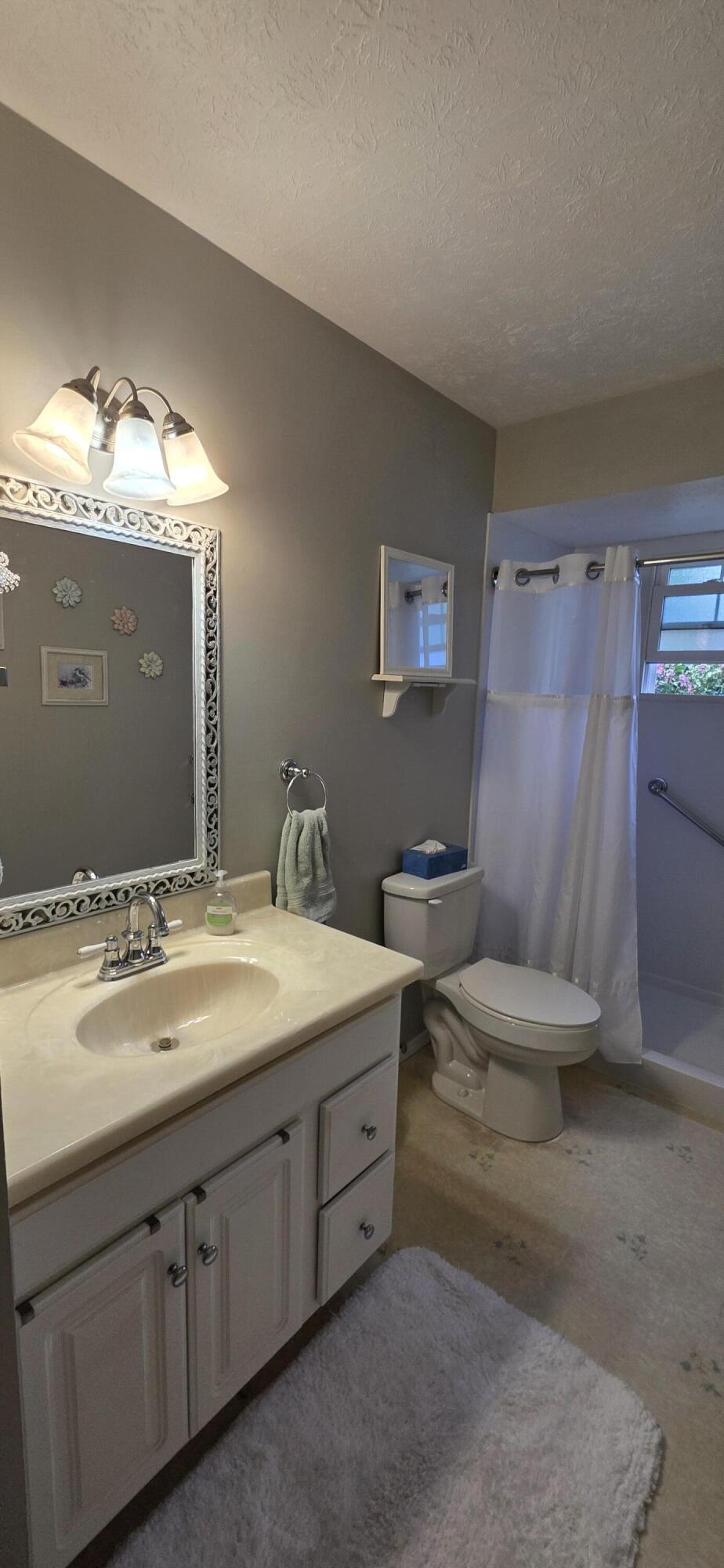 1135 Walwood Drive NE Grand Rapids MI 49505