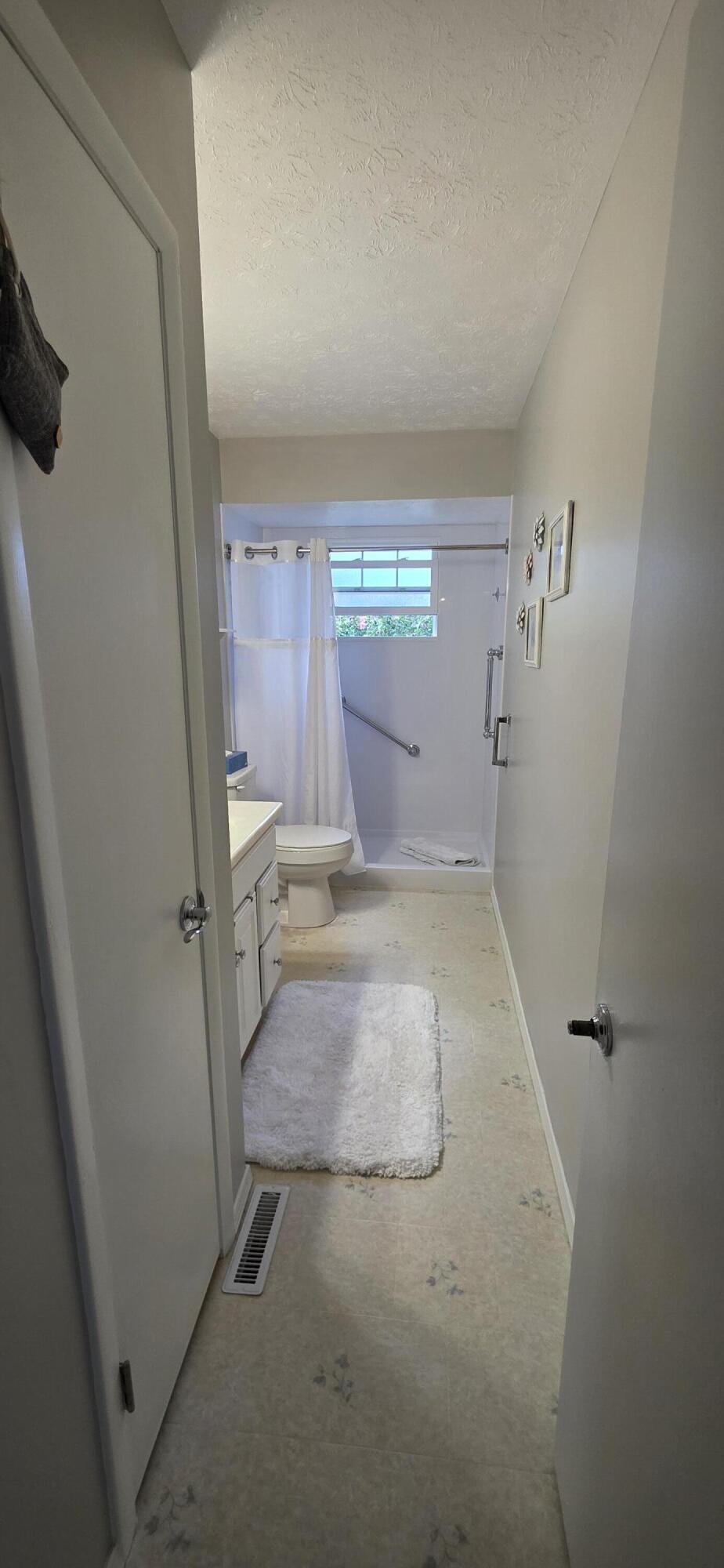 1135 Walwood Drive NE Grand Rapids MI 49505