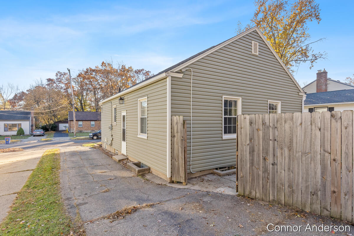 1137 Edna Street SE Grand Rapids MI 49507