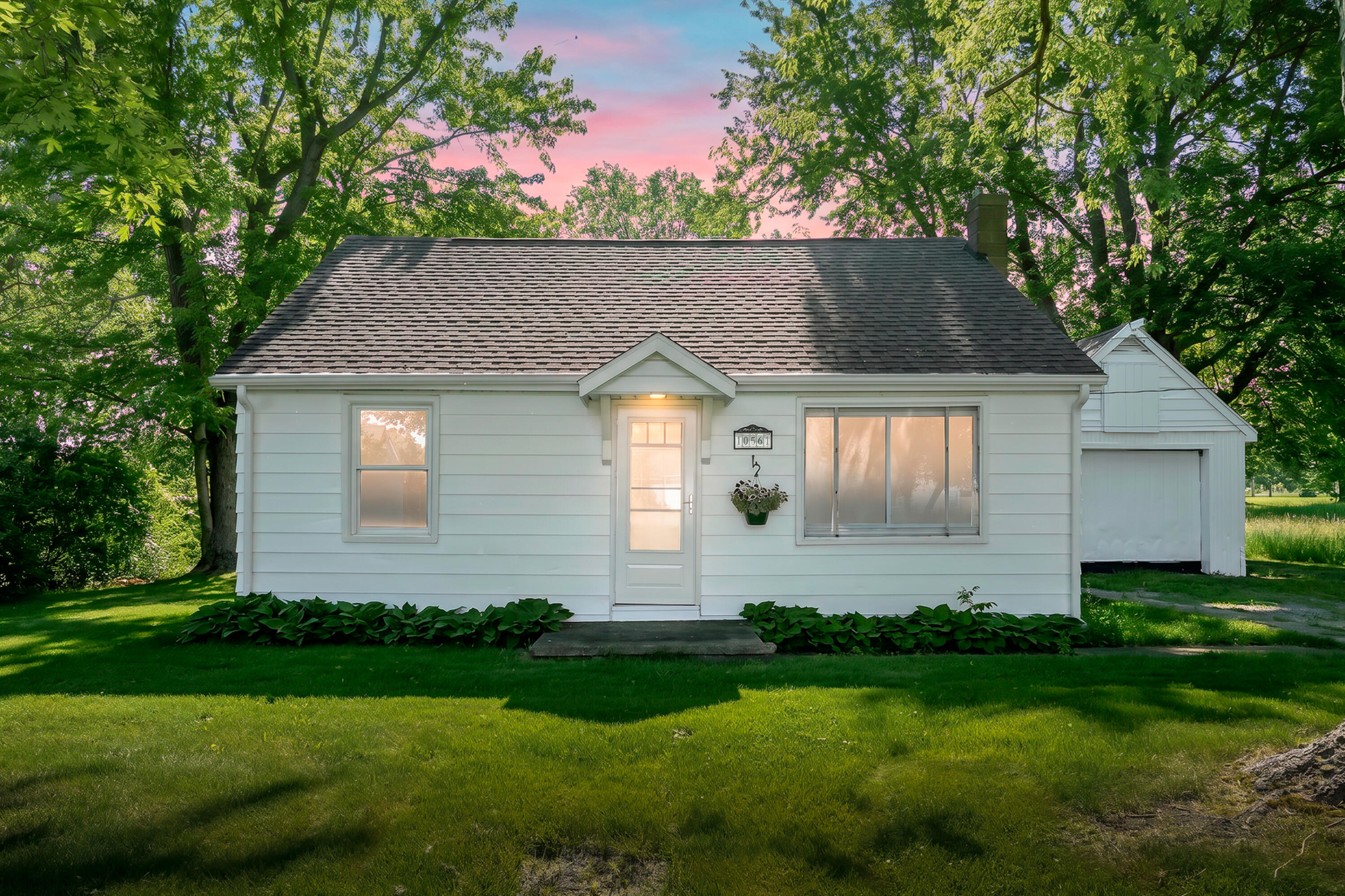 10561 Baldwin Road Bridgman MI 49106