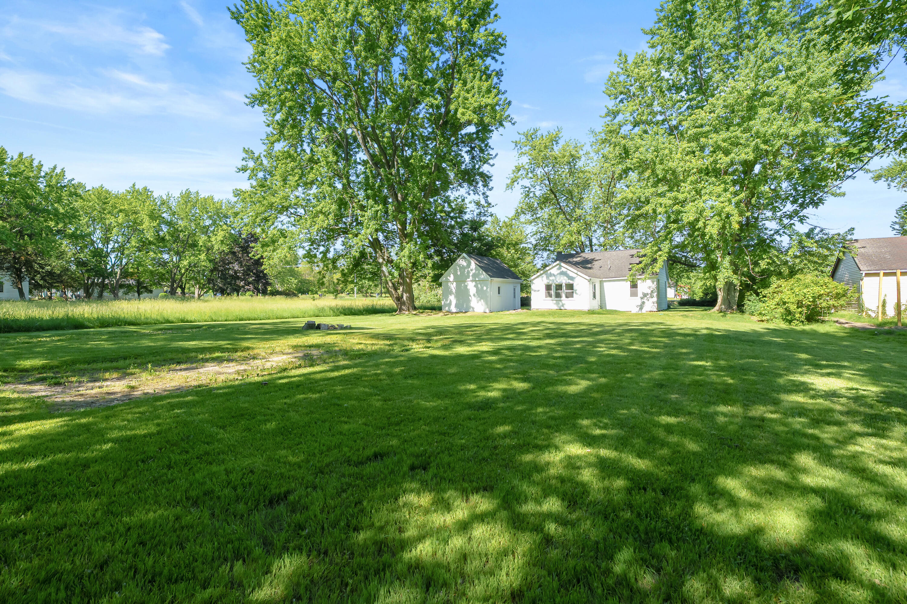 10561 Baldwin Road Bridgman MI 49106