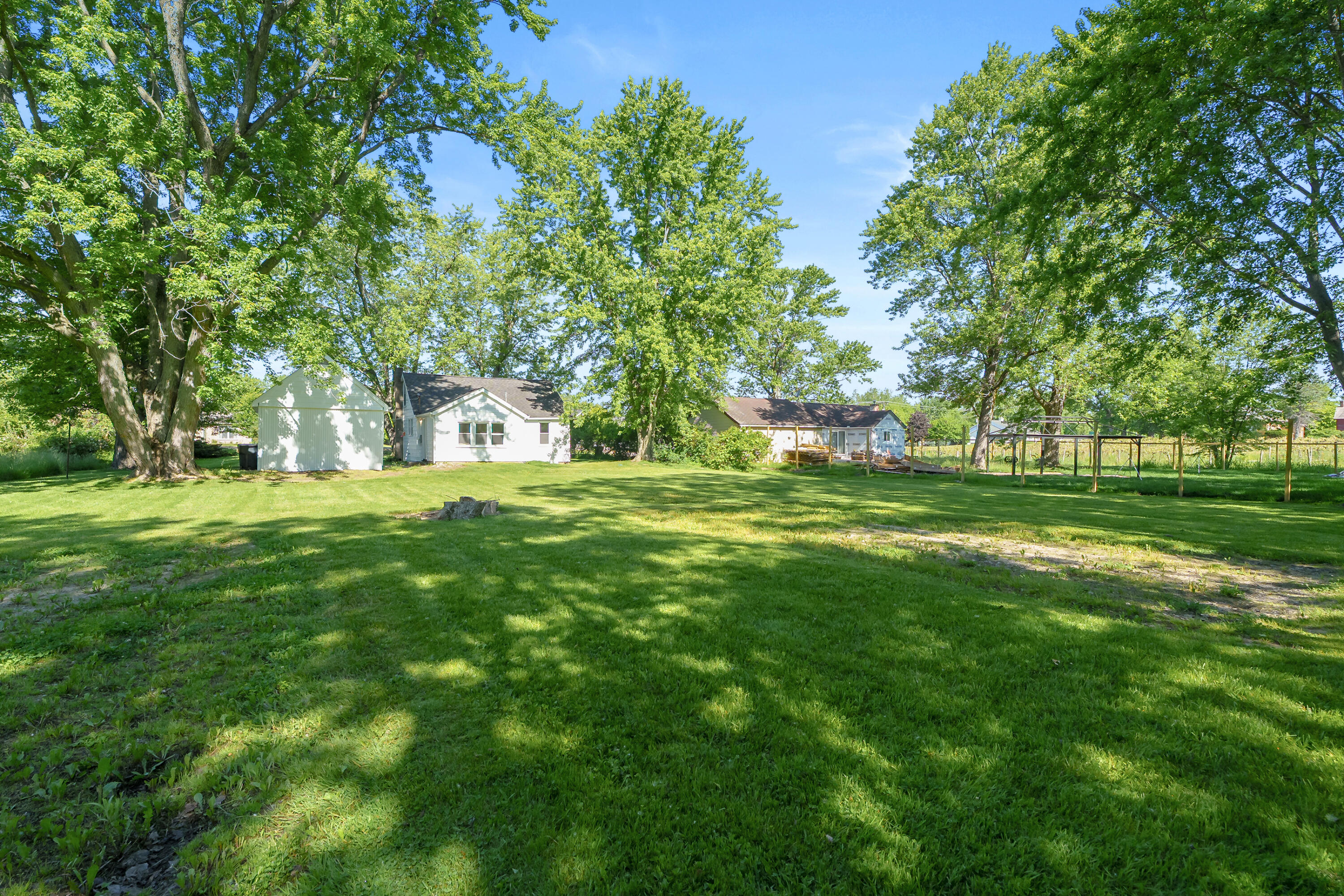 10561 Baldwin Road Bridgman MI 49106