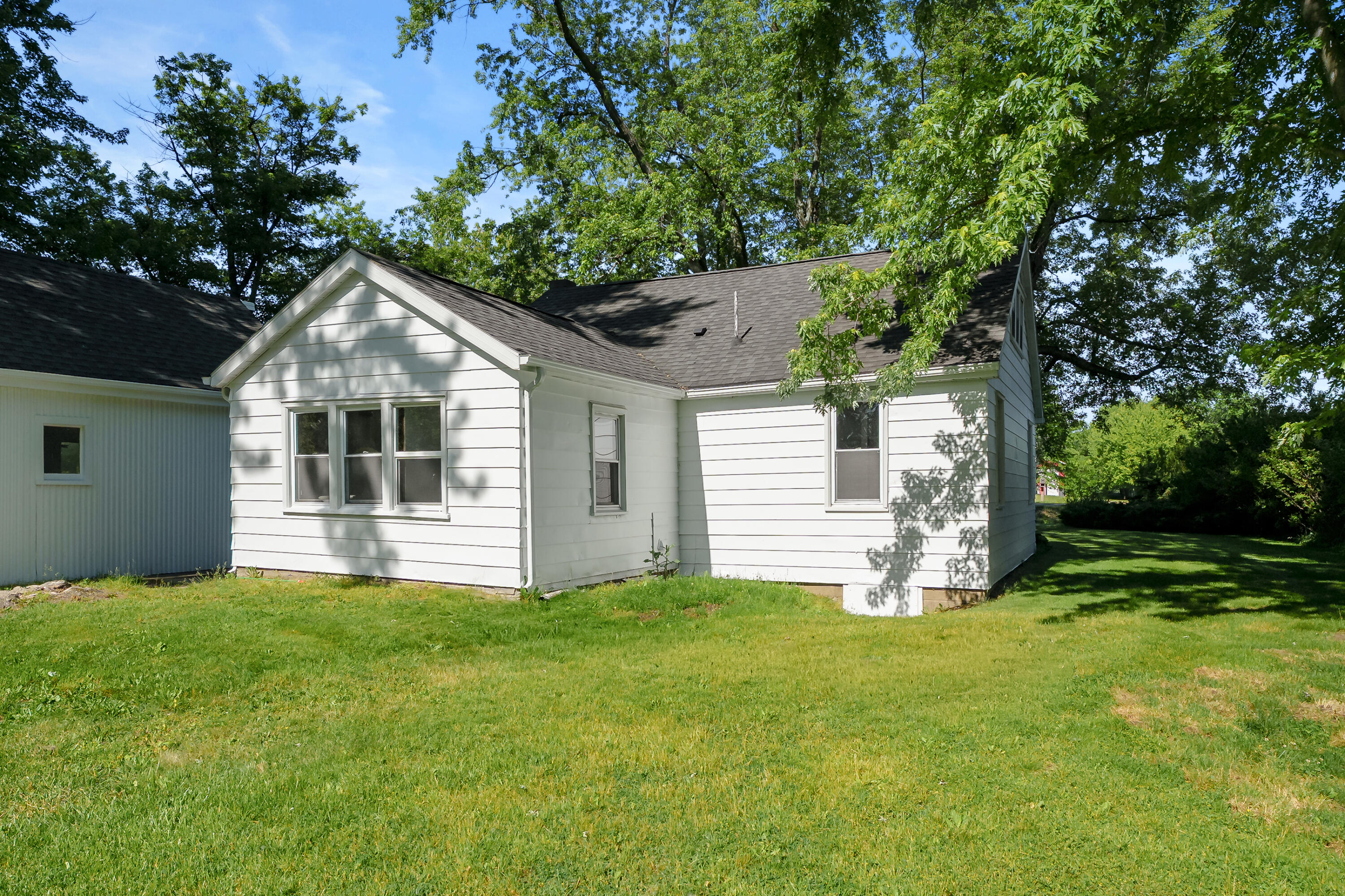 10561 Baldwin Road Bridgman MI 49106