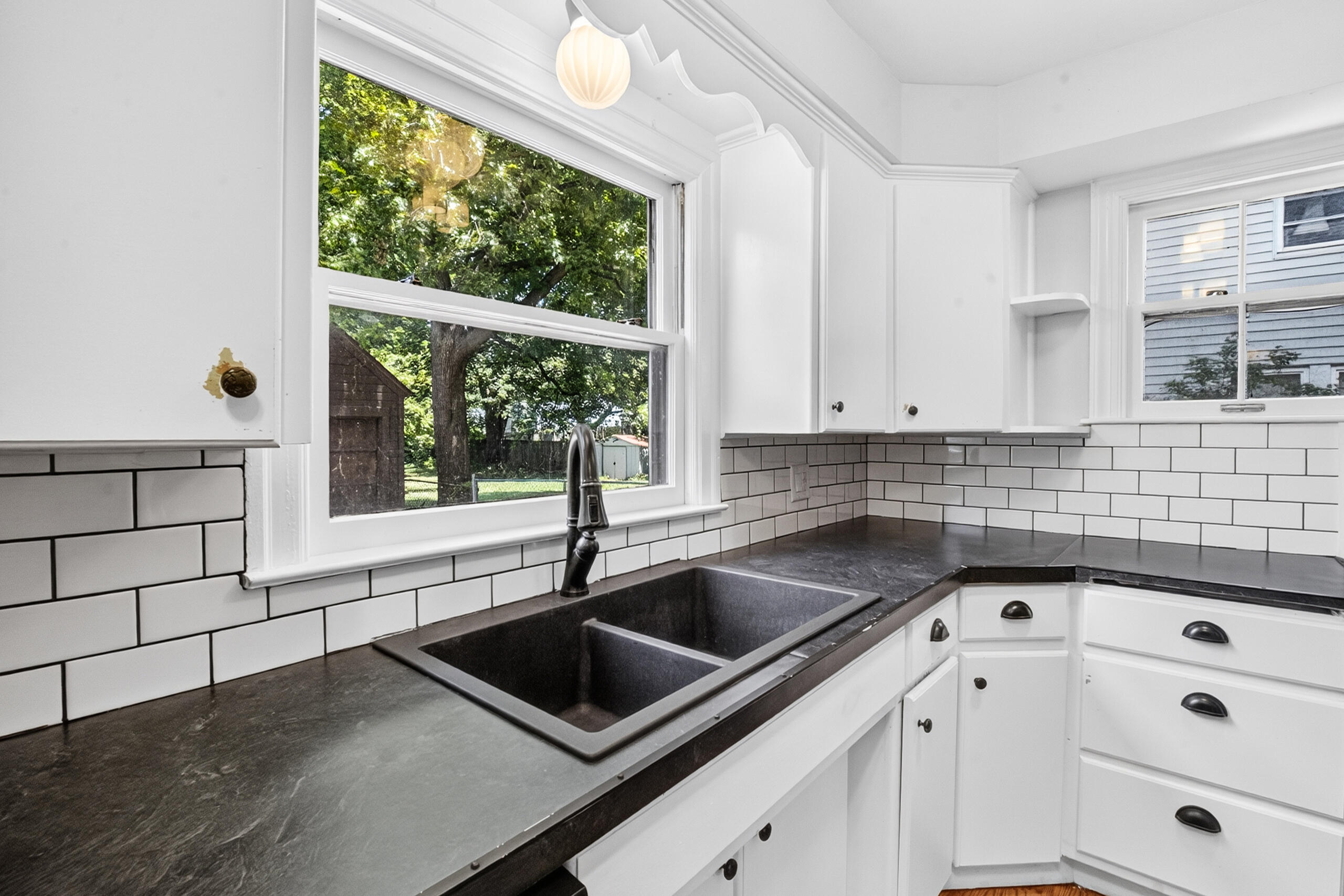 2433 E Main Street Kalamazoo MI 49048