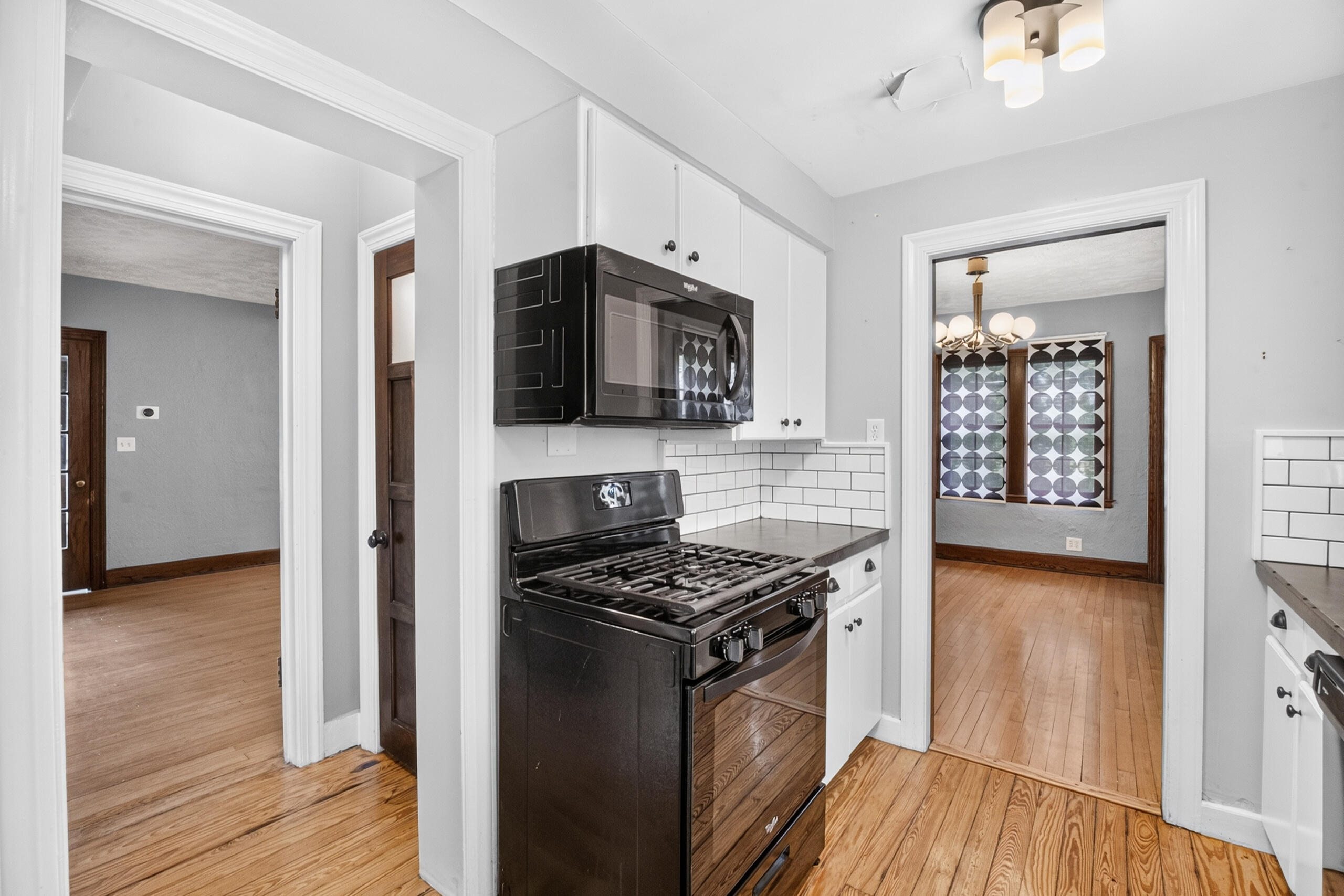 2433 E Main Street Kalamazoo MI 49048