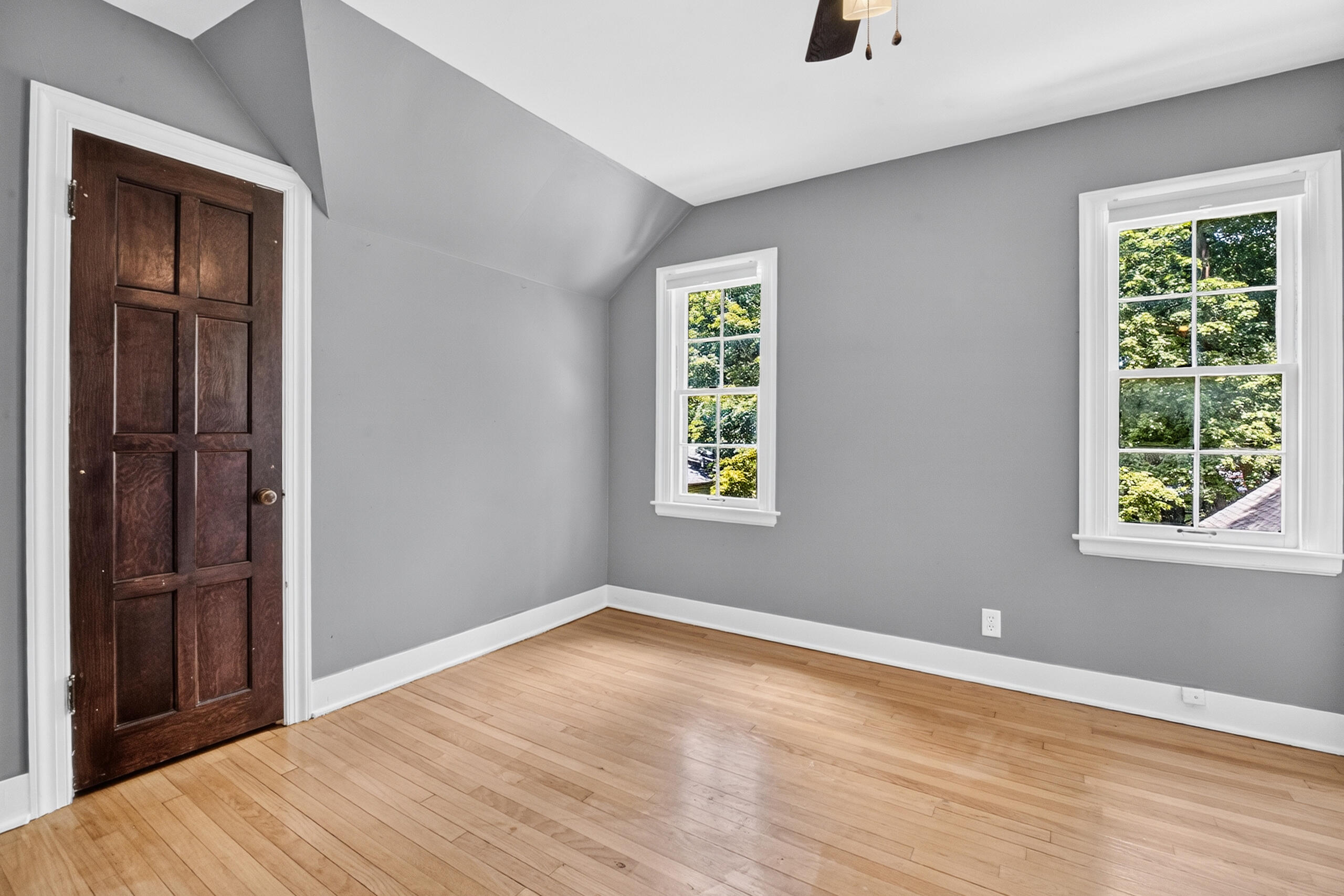 2433 E Main Street Kalamazoo MI 49048