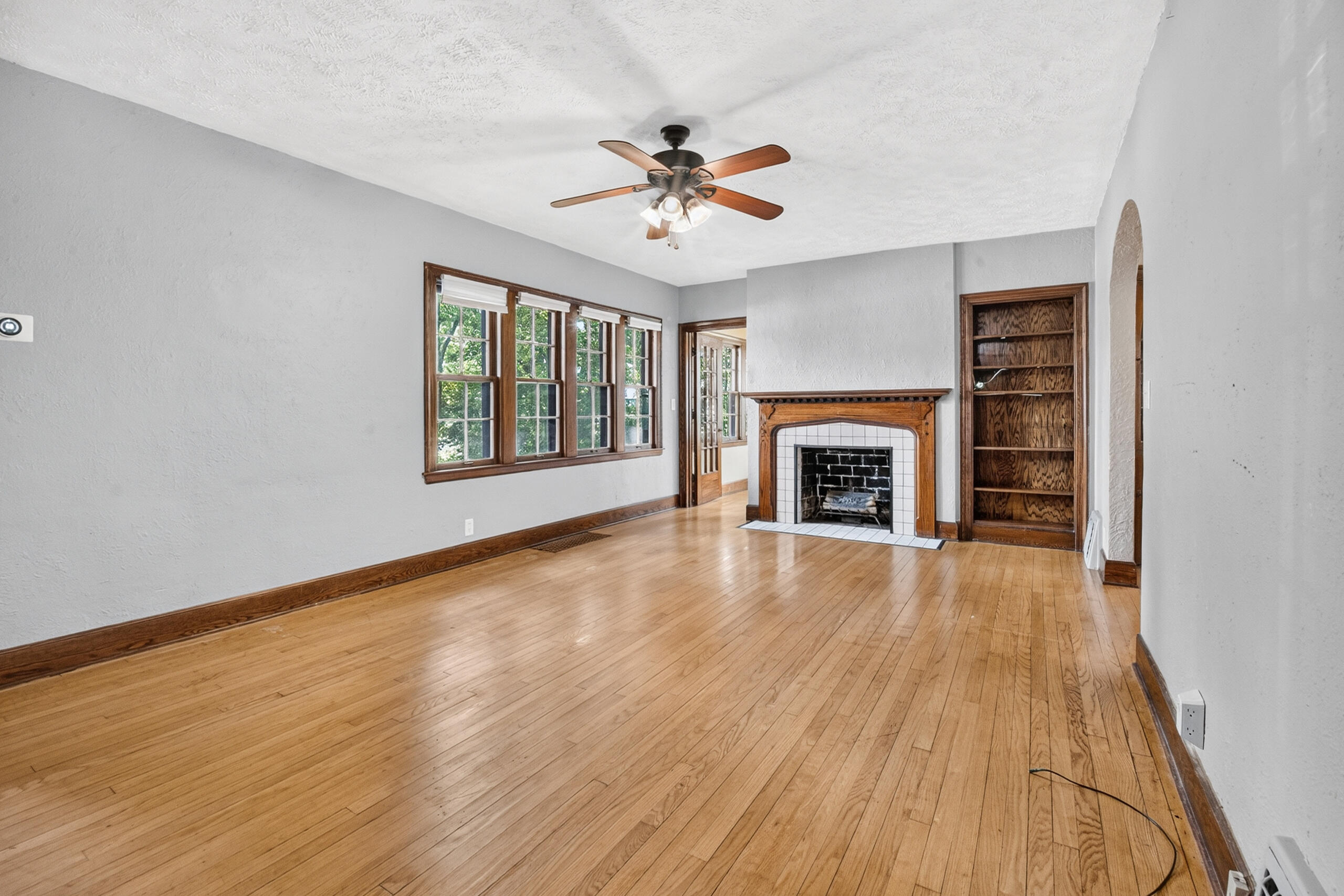 2433 E Main Street Kalamazoo MI 49048