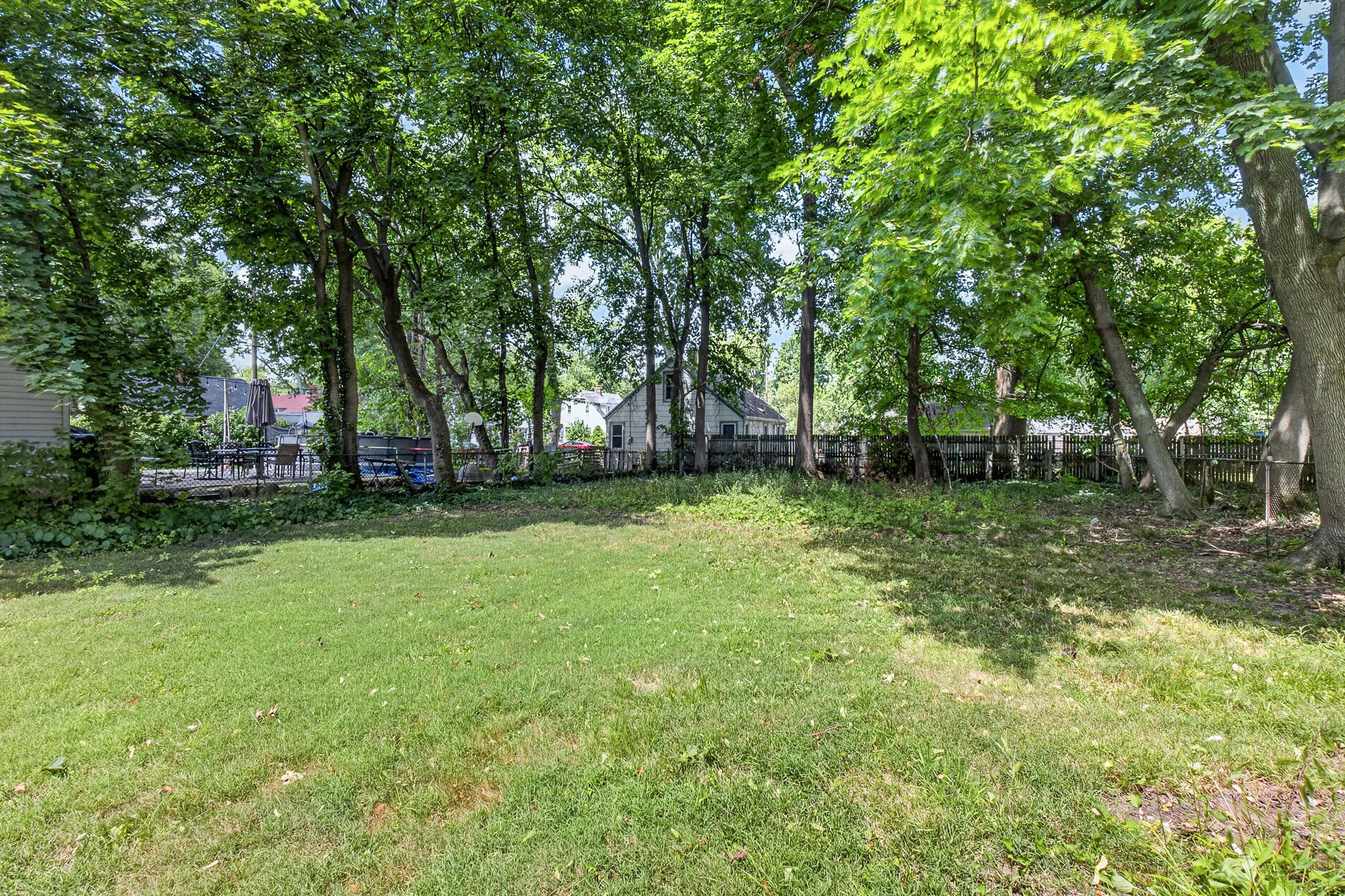 2433 E Main Street Kalamazoo MI 49048