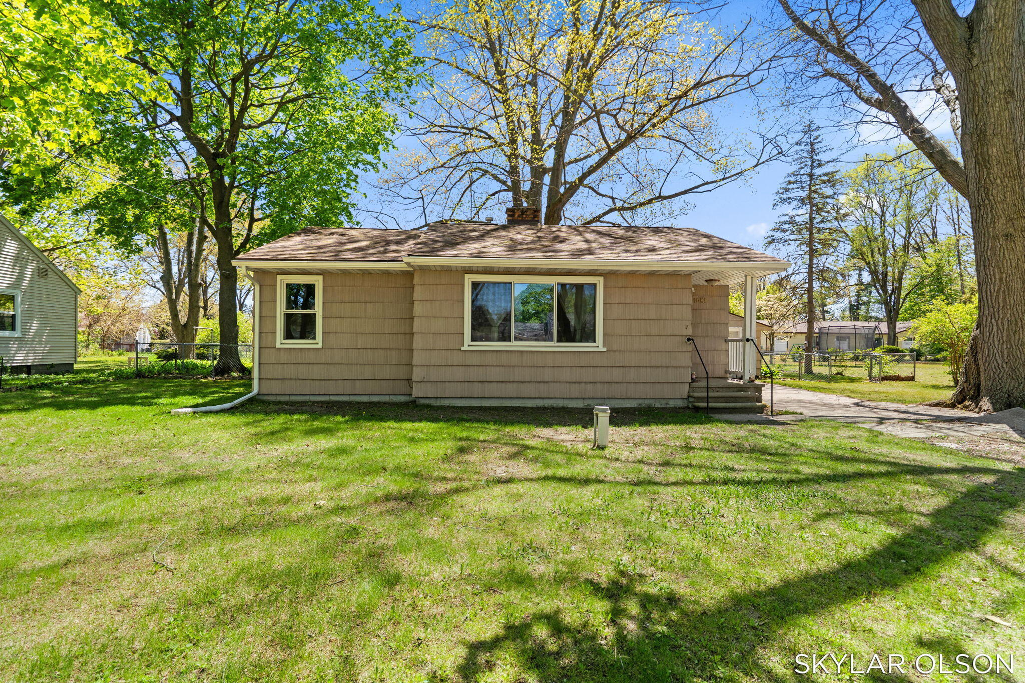 1081 Vick Road Norton Shores MI 49441