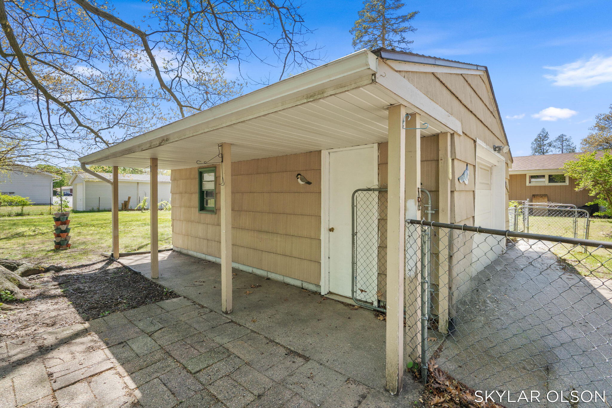 1081 Vick Road Norton Shores MI 49441