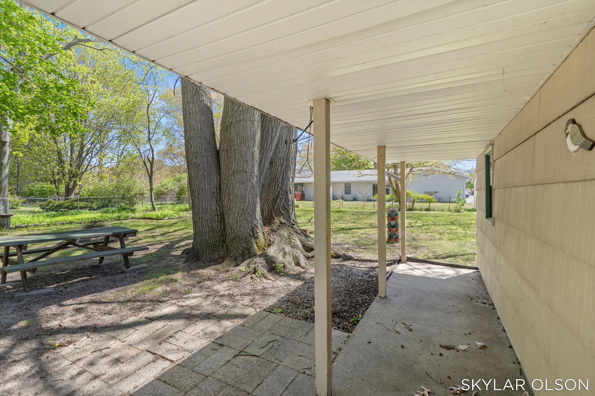 1081 Vick Road Norton Shores MI 49441