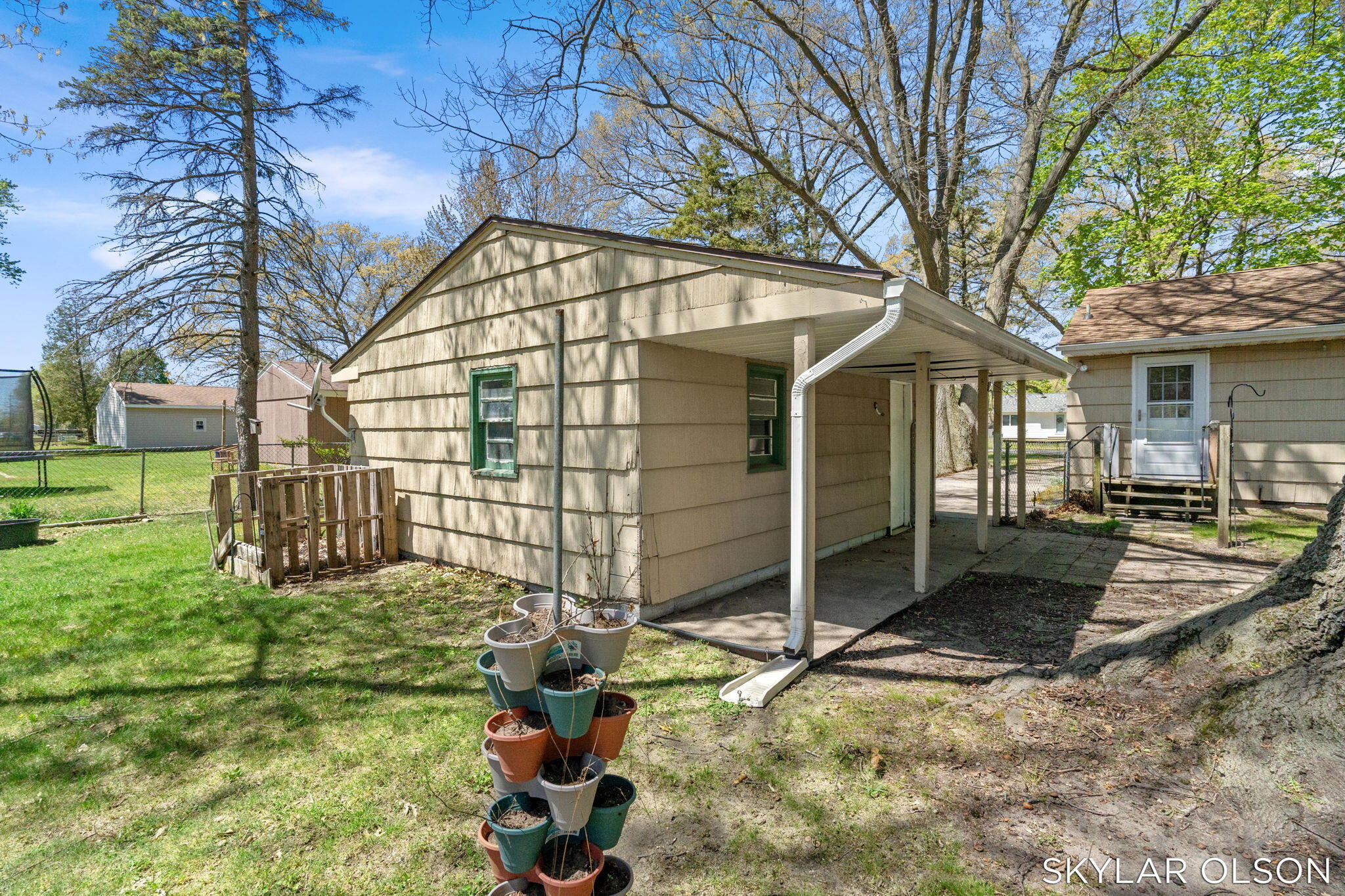 1081 Vick Road Norton Shores MI 49441