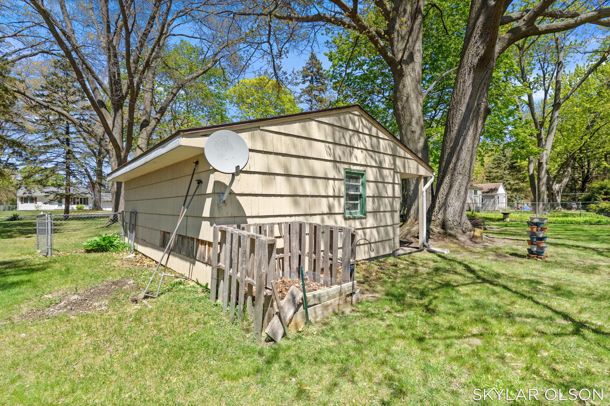 1081 Vick Road Norton Shores MI 49441