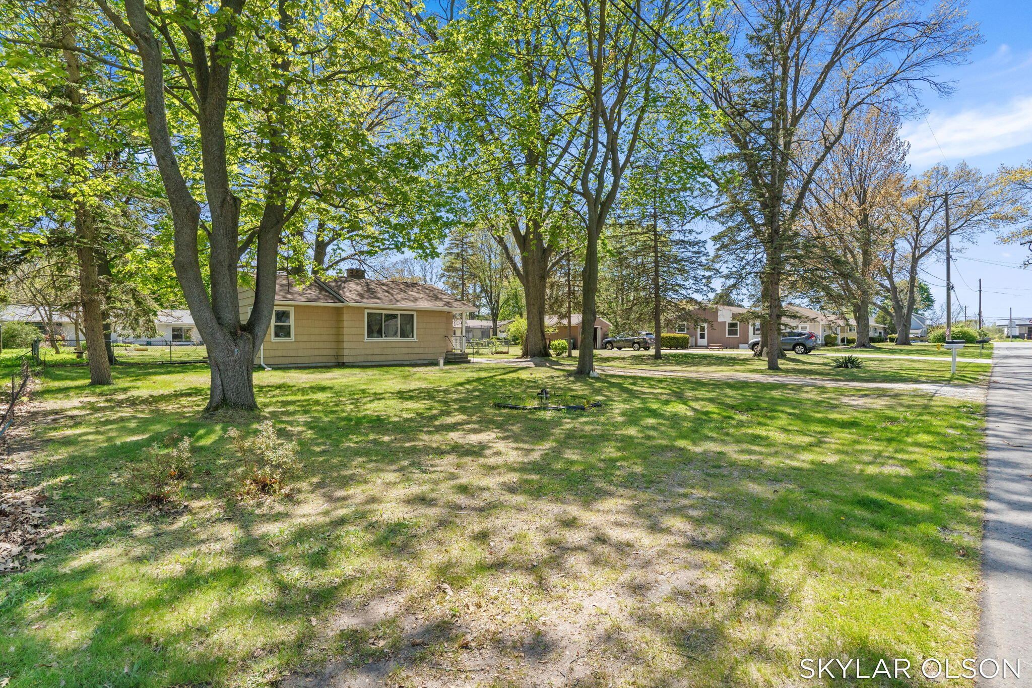 1081 Vick Road Norton Shores MI 49441