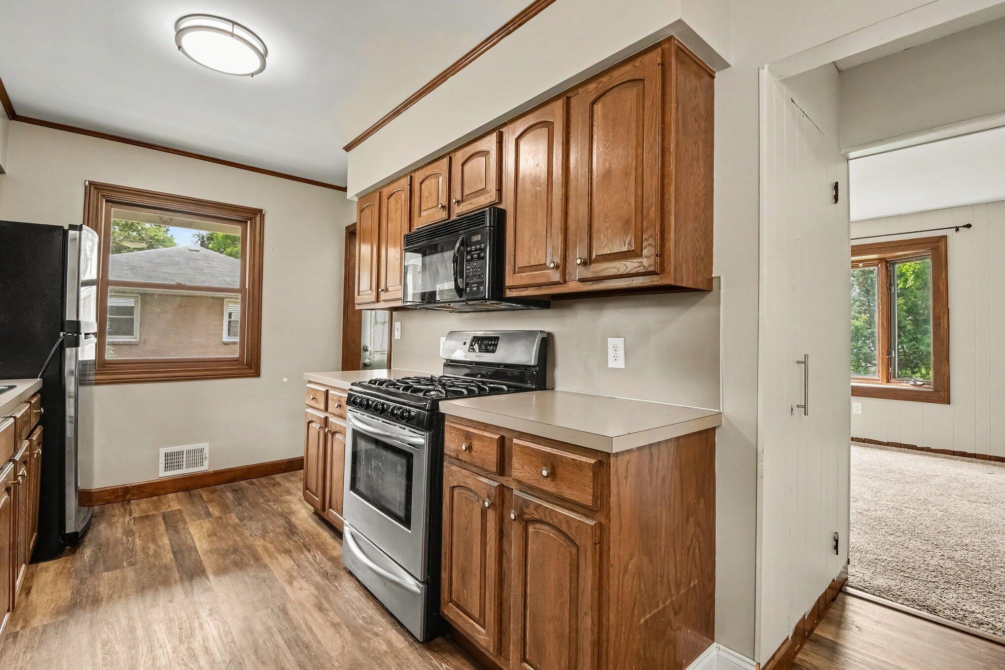 2146 Engleside Drive SE Grand Rapids MI 49546
