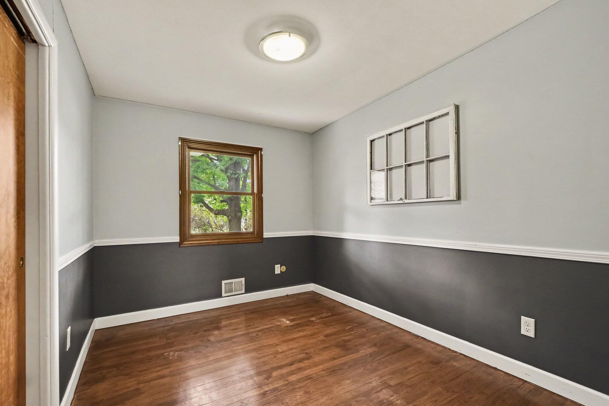2146 Engleside Drive SE Grand Rapids MI 49546