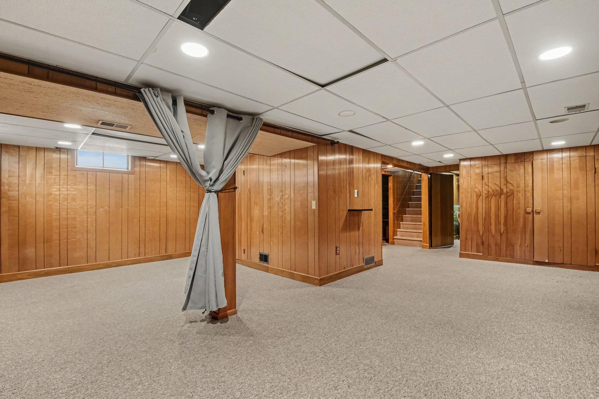 2146 Engleside Drive SE Grand Rapids MI 49546