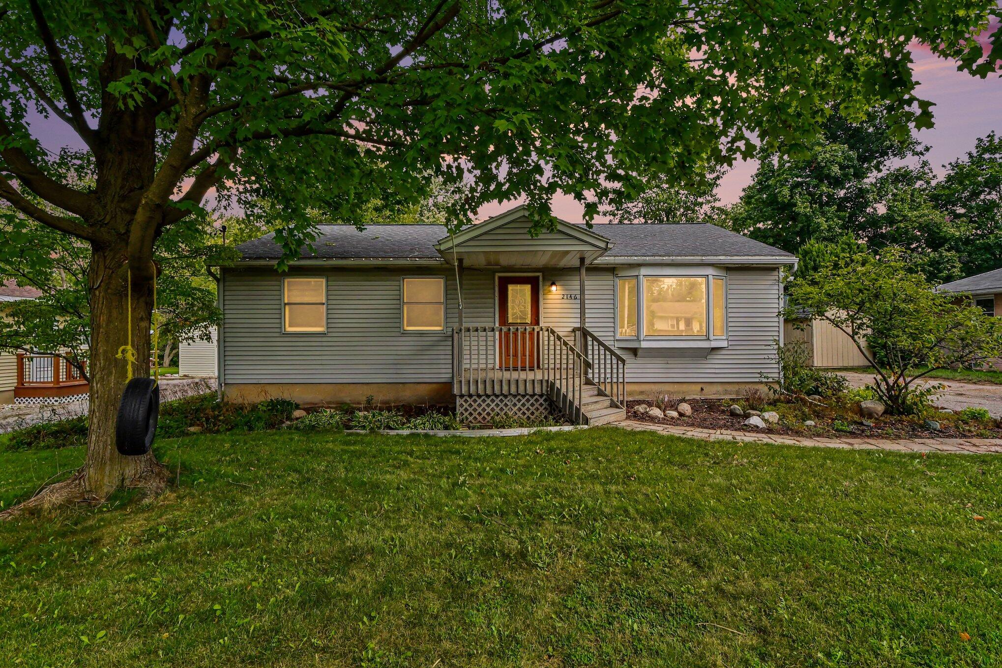 2146 Engleside Drive SE Grand Rapids MI 49546