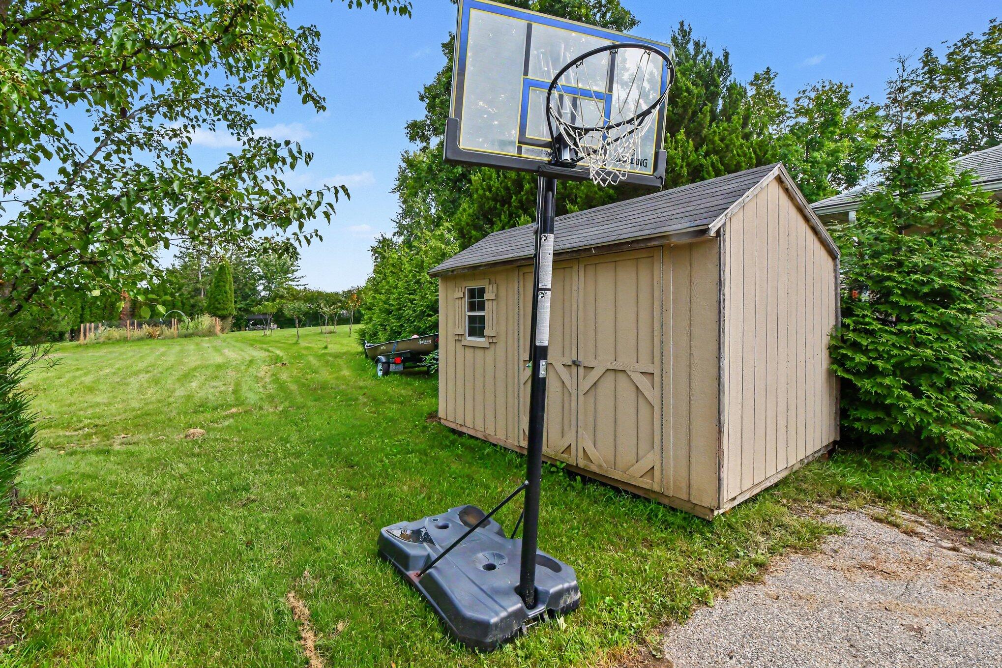 2146 Engleside Drive SE Grand Rapids MI 49546