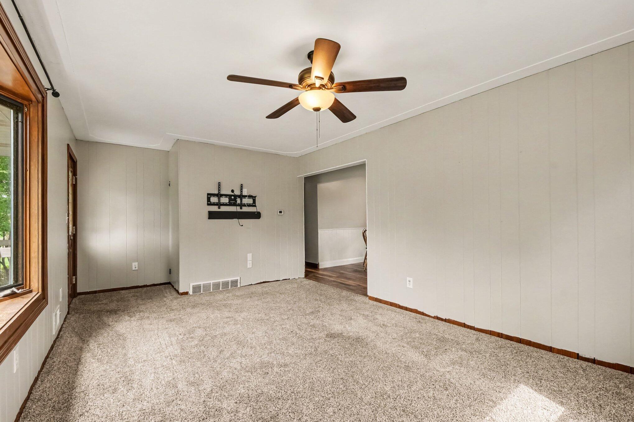 2146 Engleside Drive SE Grand Rapids MI 49546