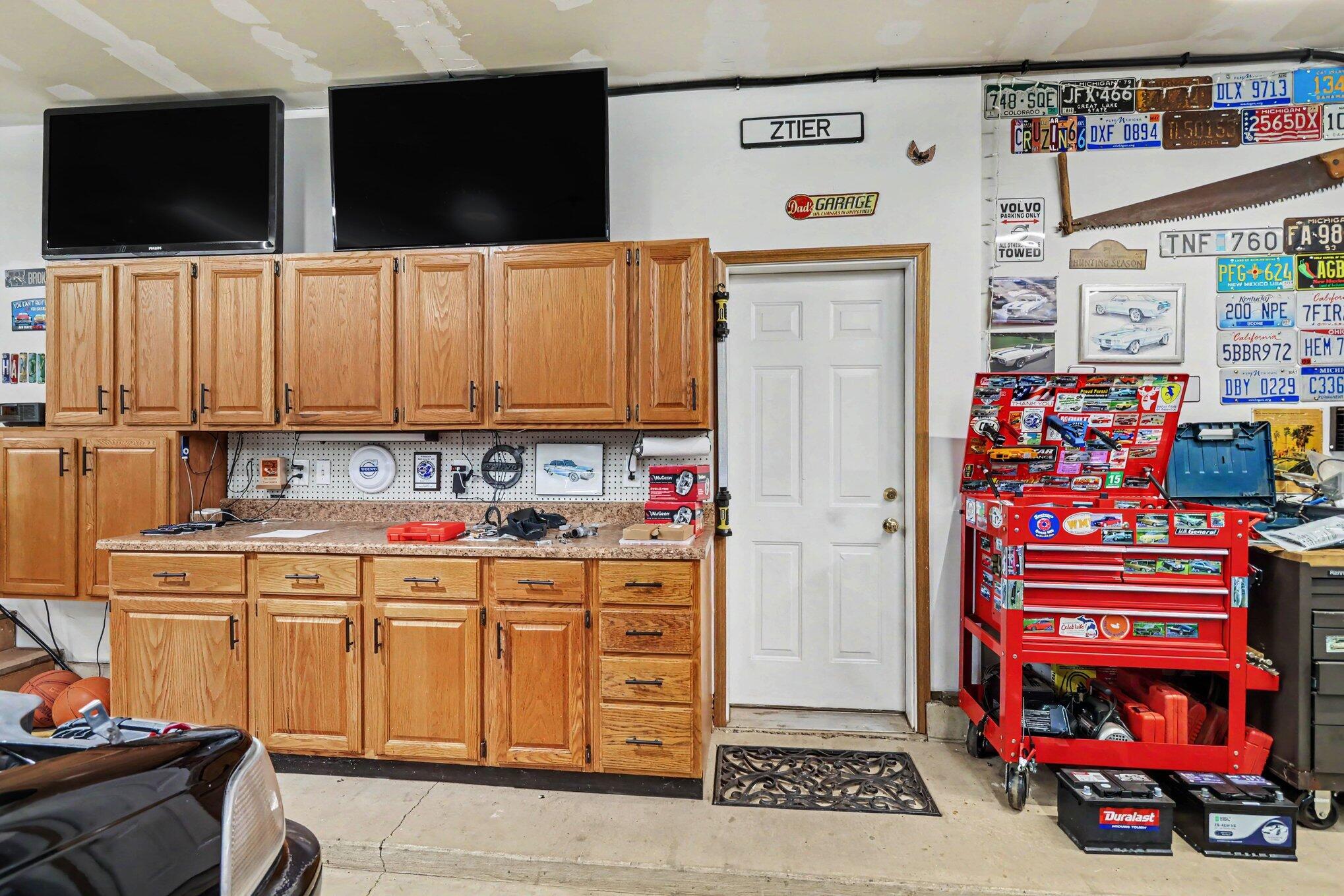 5856 Windingwood Drive Kalamazoo MI 49009