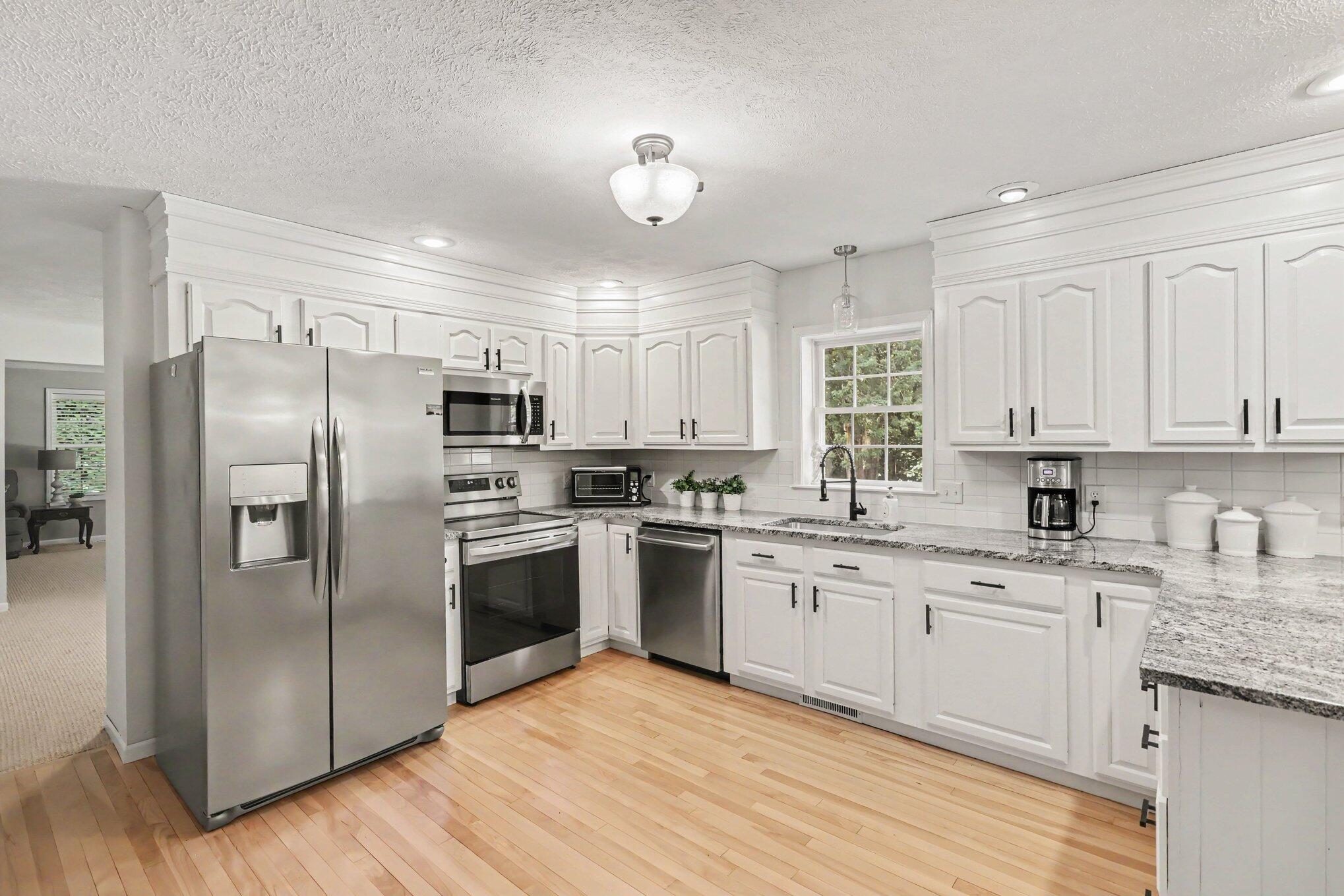 5856 Windingwood Drive Kalamazoo MI 49009