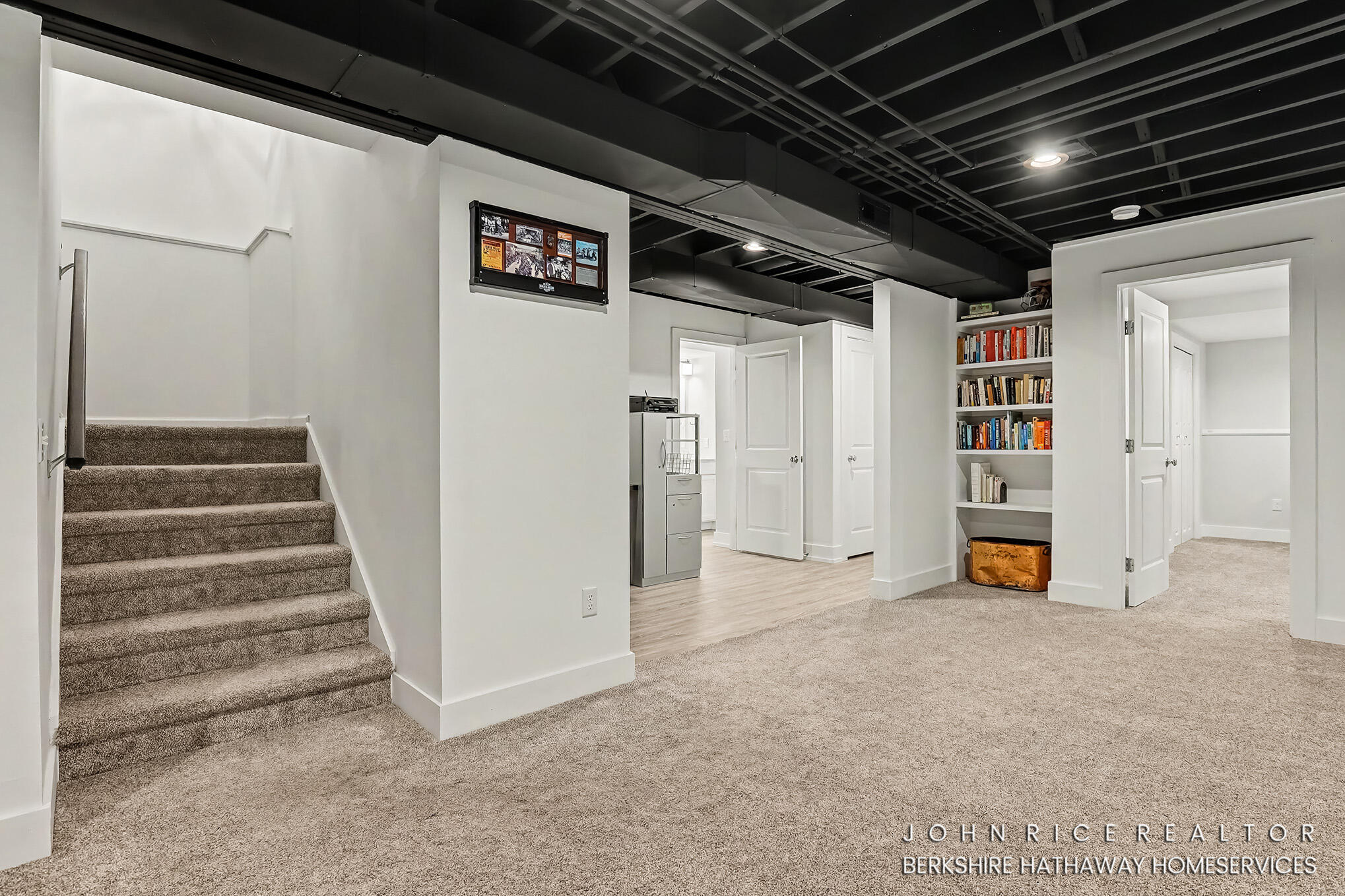 956 Spaulding Avenue SE Ada MI 49301