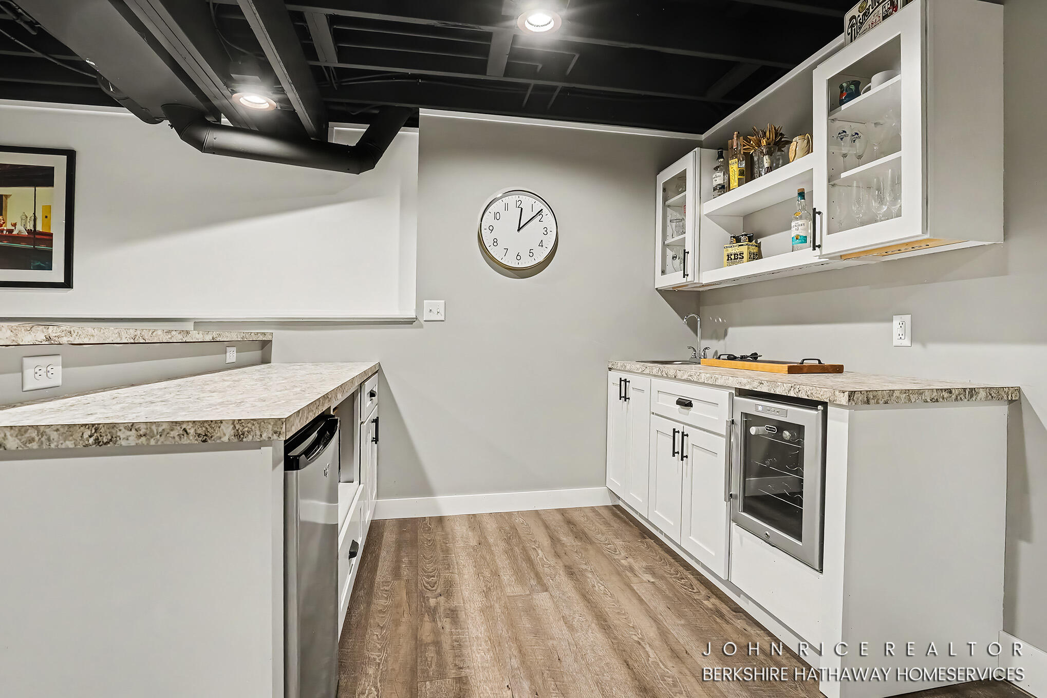 956 Spaulding Avenue SE Ada MI 49301