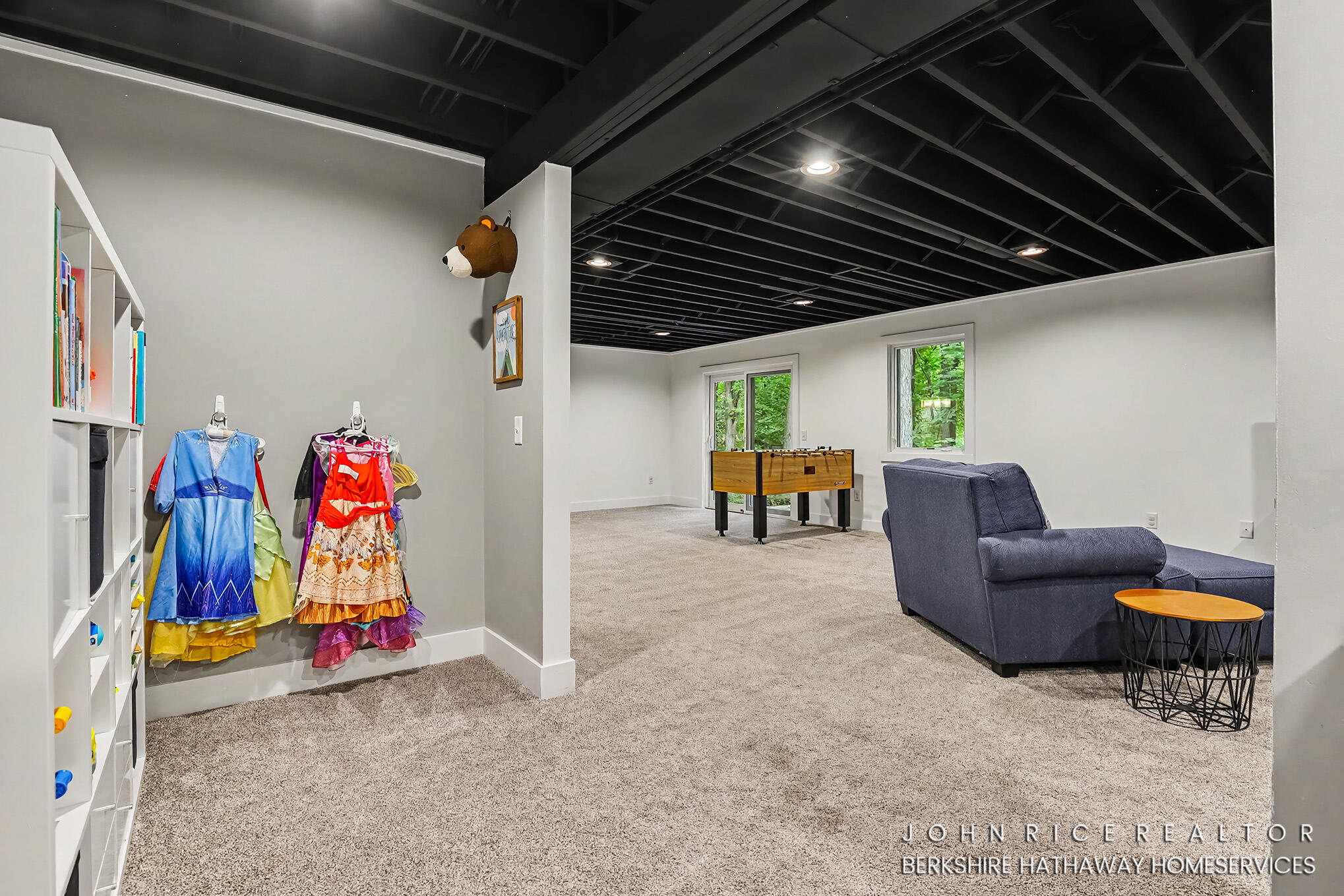 956 Spaulding Avenue SE Ada MI 49301