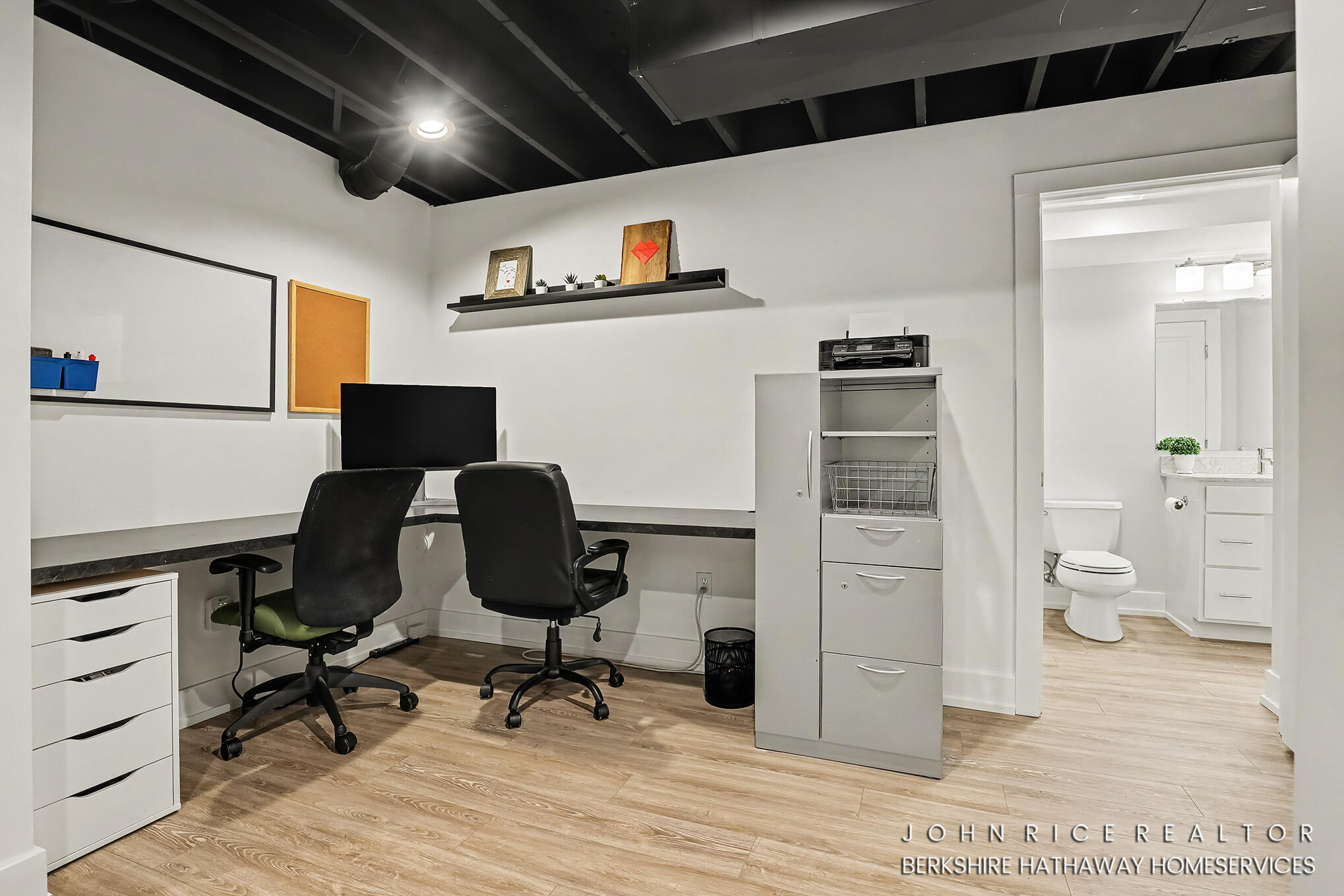 956 Spaulding Avenue SE Ada MI 49301