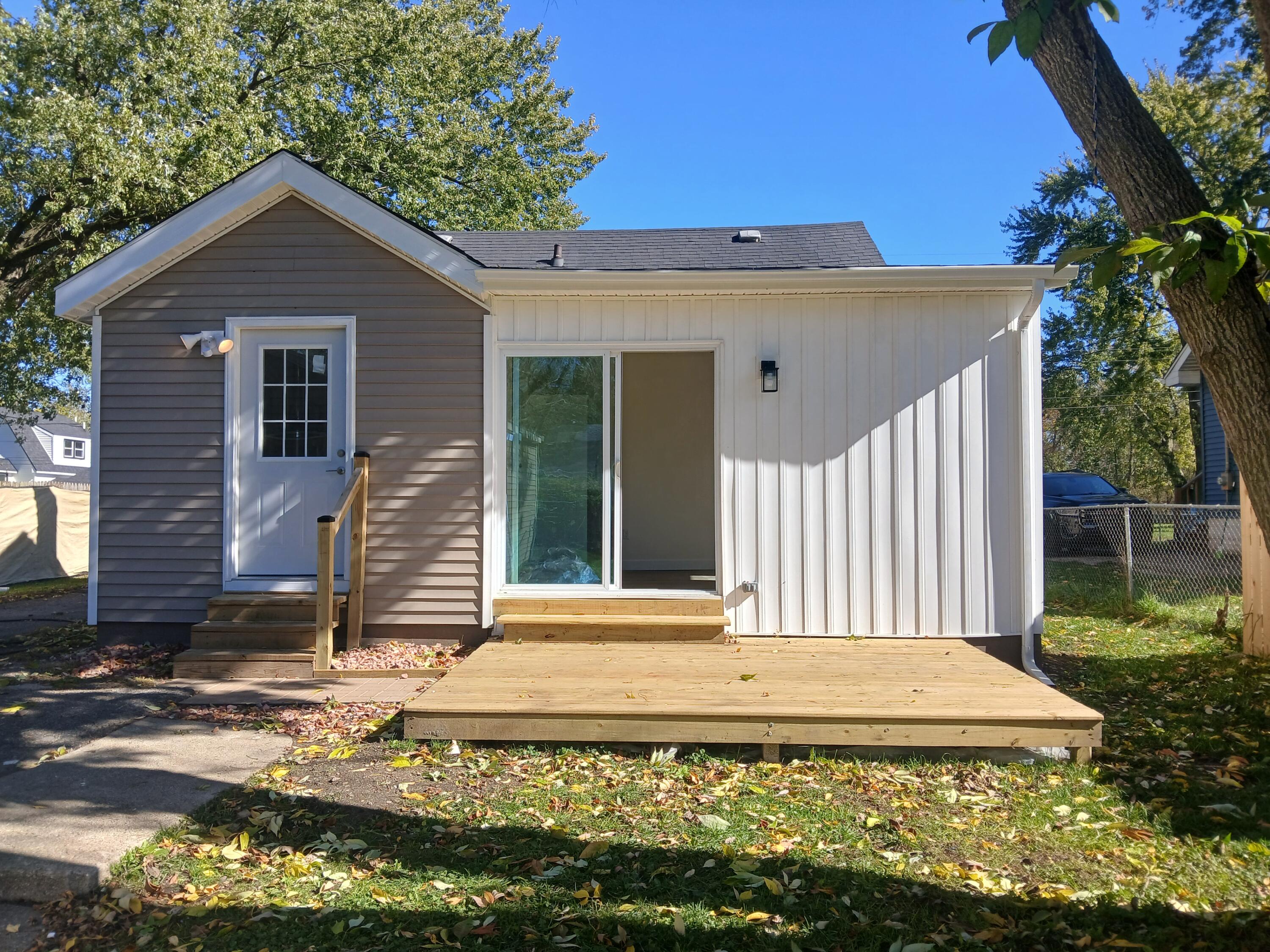1518 Schuster Avenue Kalamazoo MI 49001