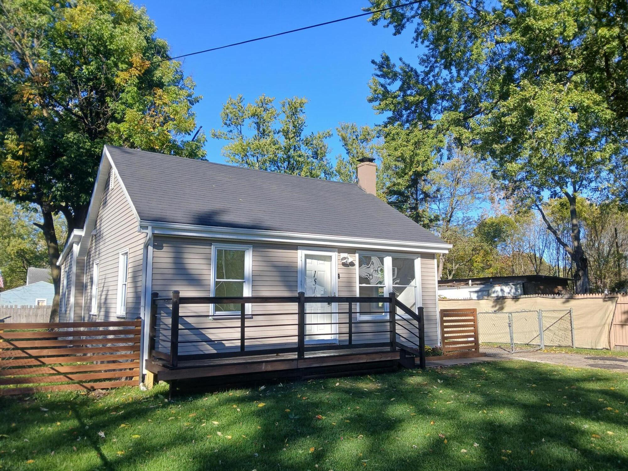 1518 Schuster Avenue Kalamazoo MI 49001