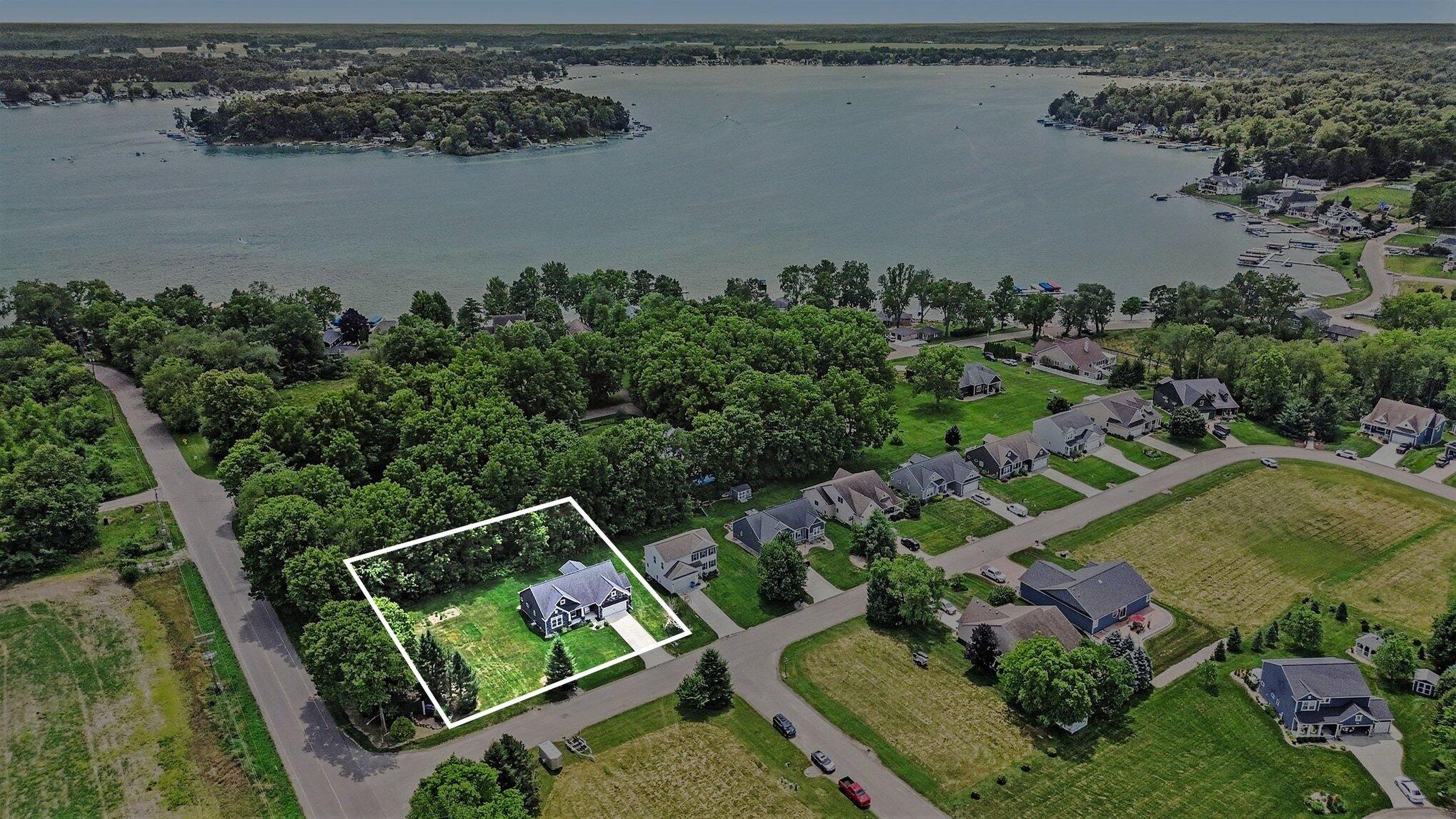 21029 Diamond Harbor Court Cassopolis MI 49031