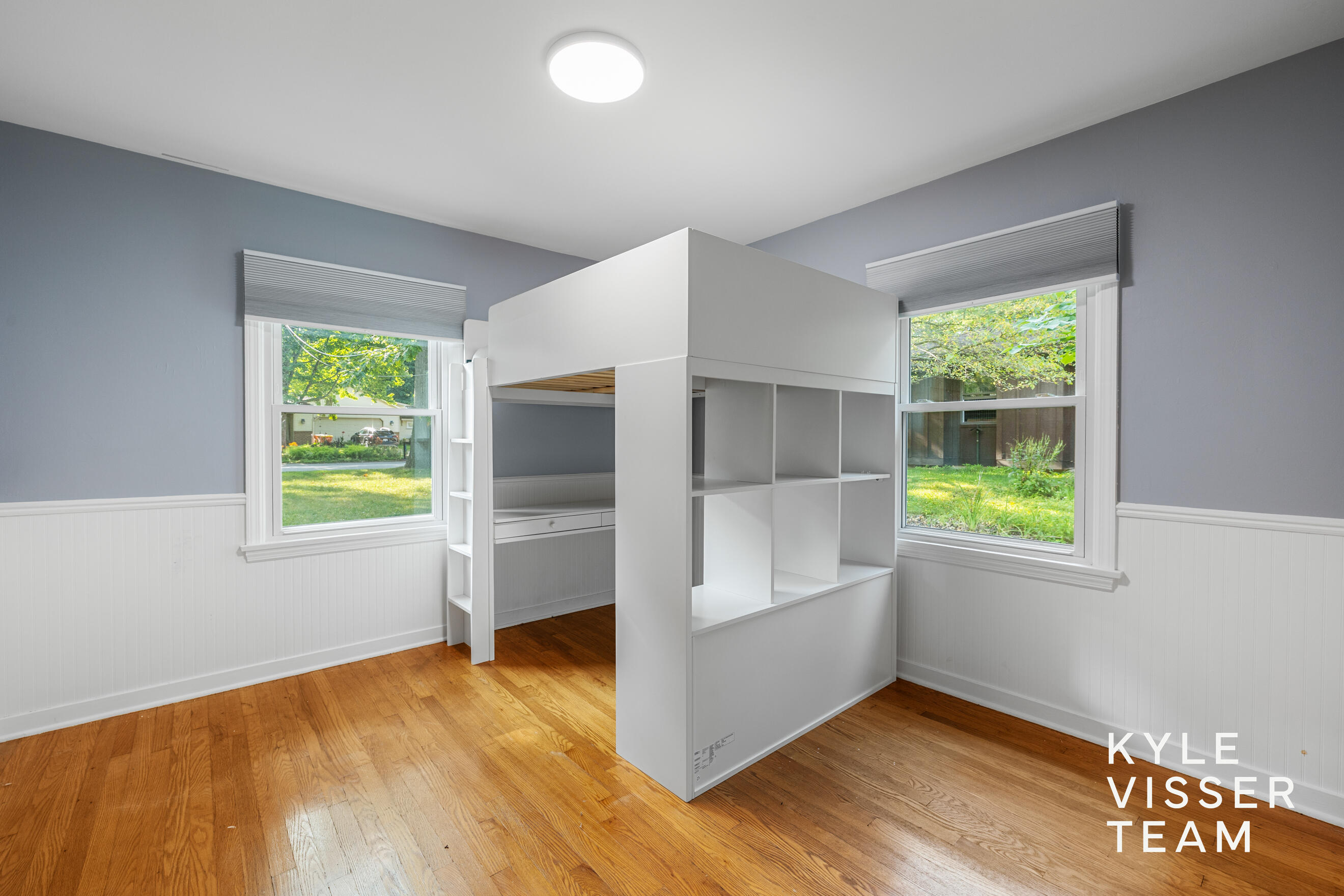 2757 Cascade Springs Drive SE Grand Rapids MI 49546