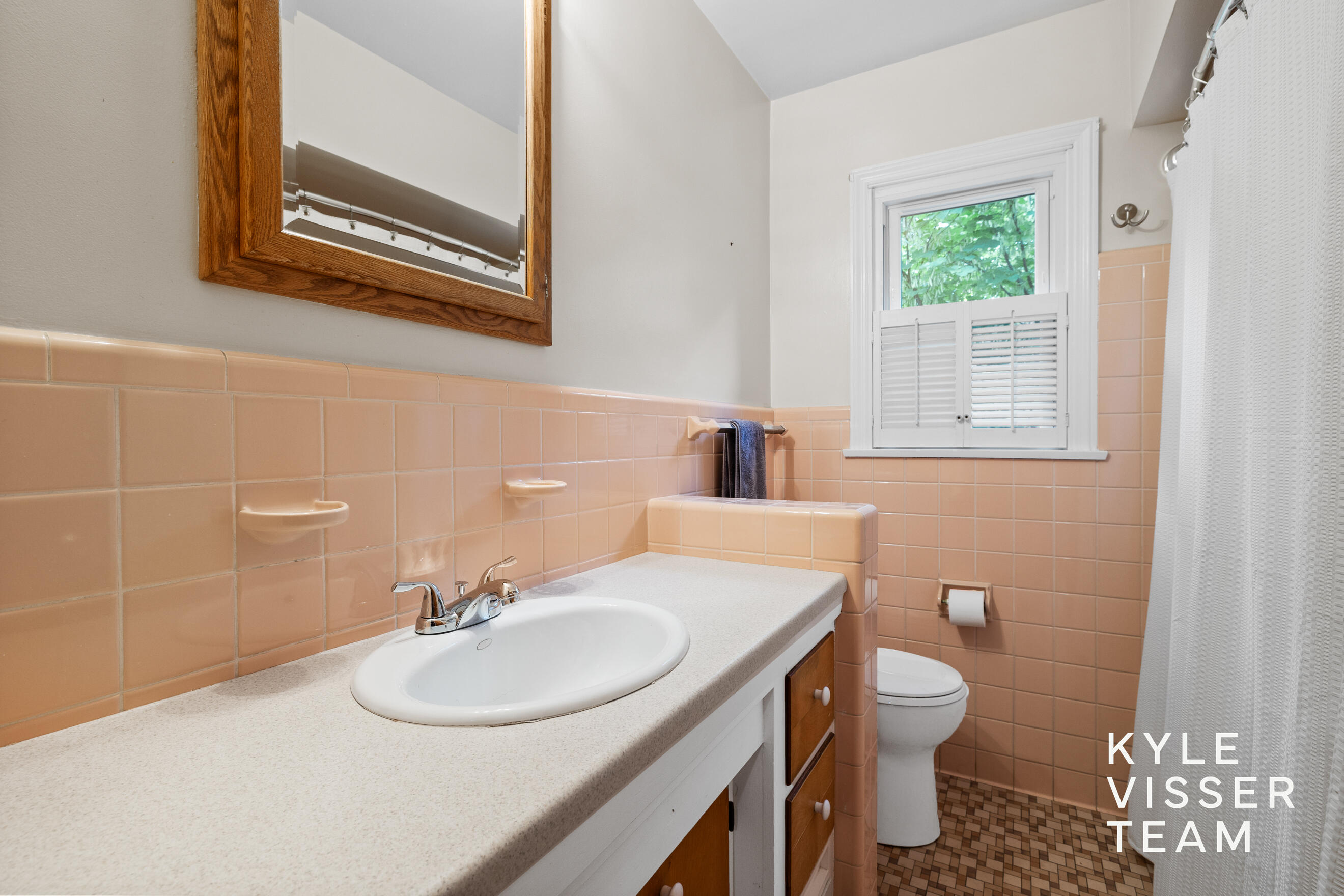 2757 Cascade Springs Drive SE Grand Rapids MI 49546