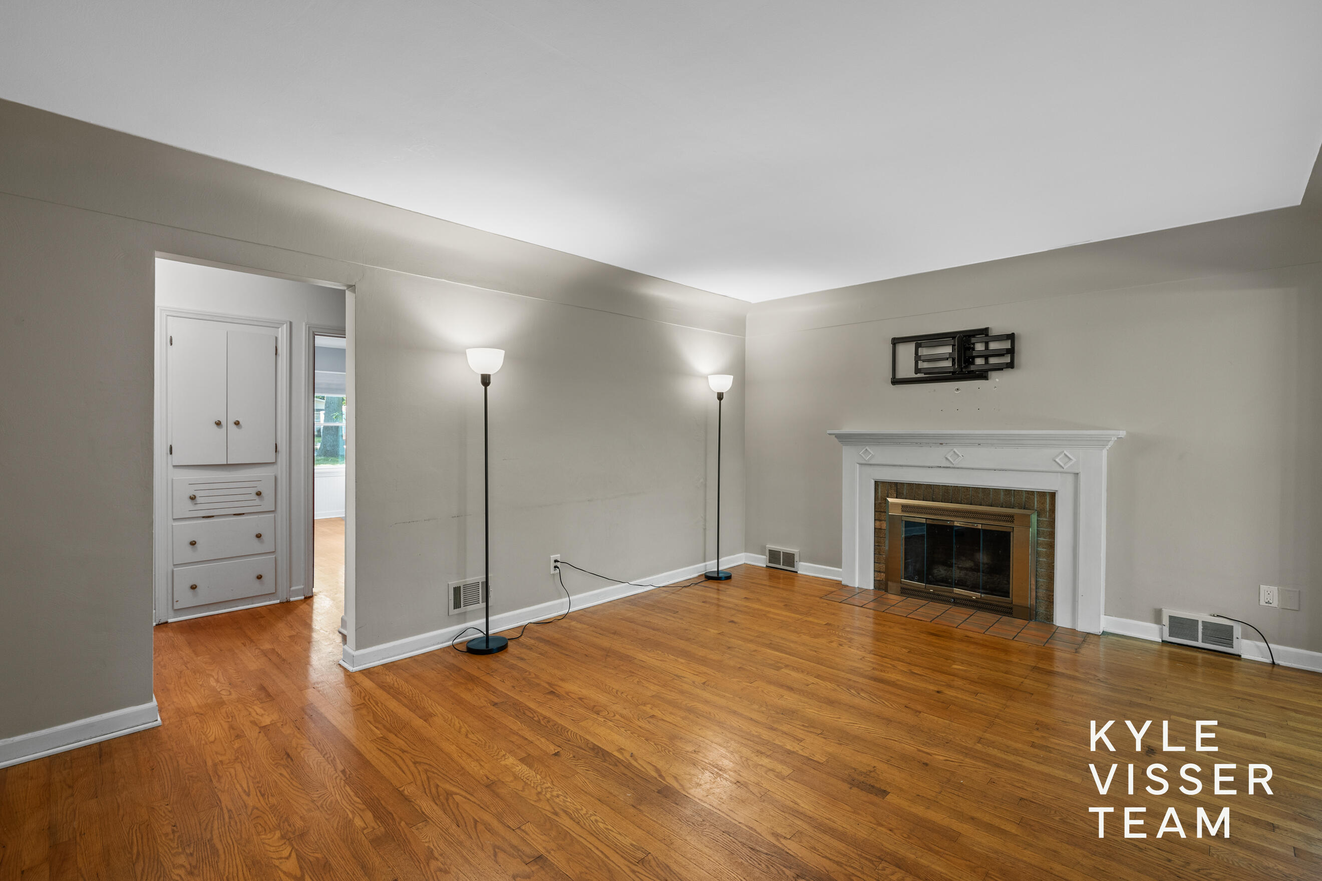 2757 Cascade Springs Drive SE Grand Rapids MI 49546