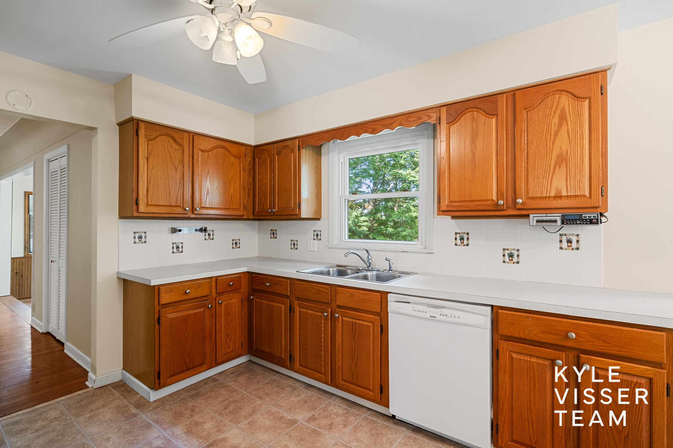 2757 Cascade Springs Drive SE Grand Rapids MI 49546