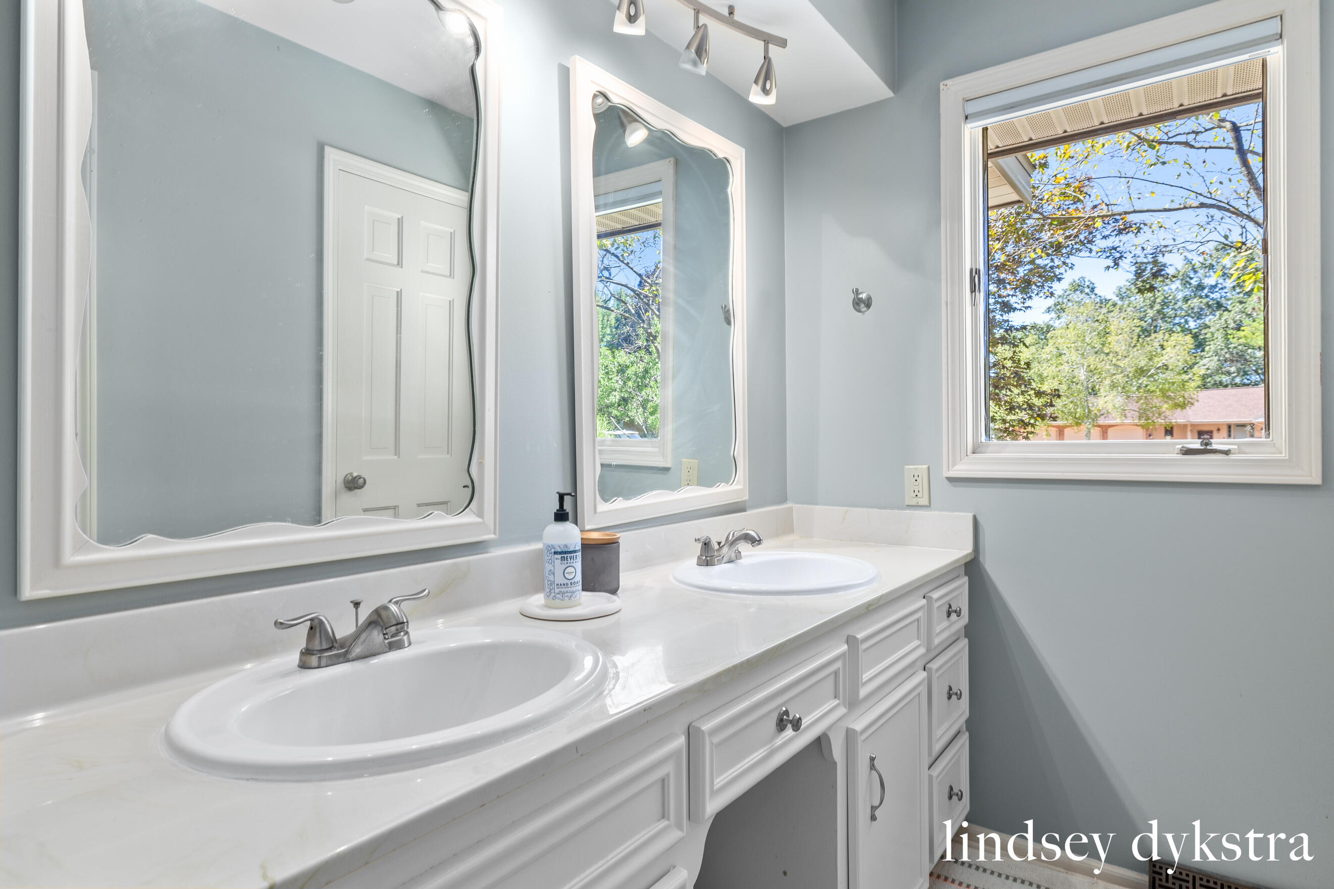 7395 Whispering Ridge Street SE Grand Rapids MI 49546