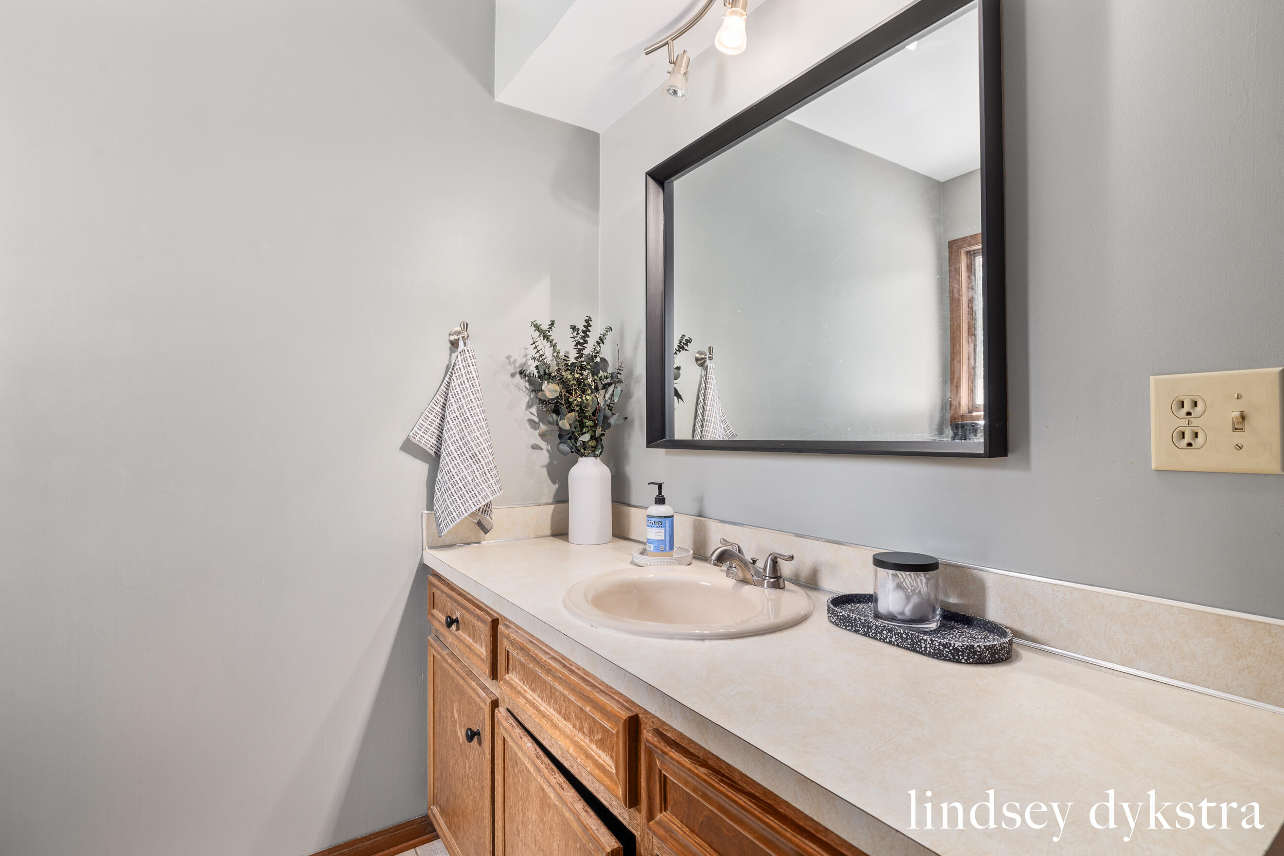 7395 Whispering Ridge Street SE Grand Rapids MI 49546