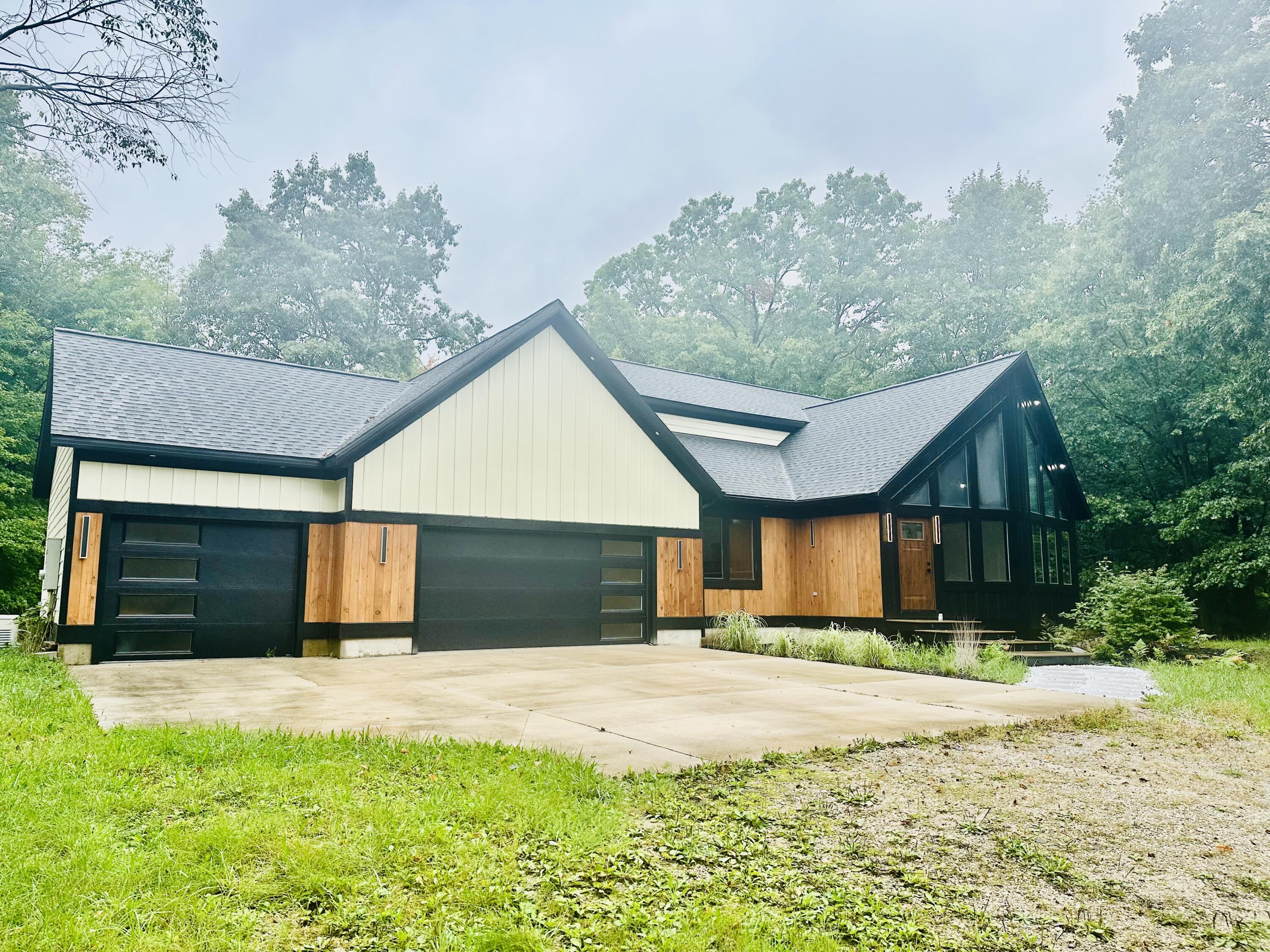 1505 N Green Creek Road Muskegon MI 49445