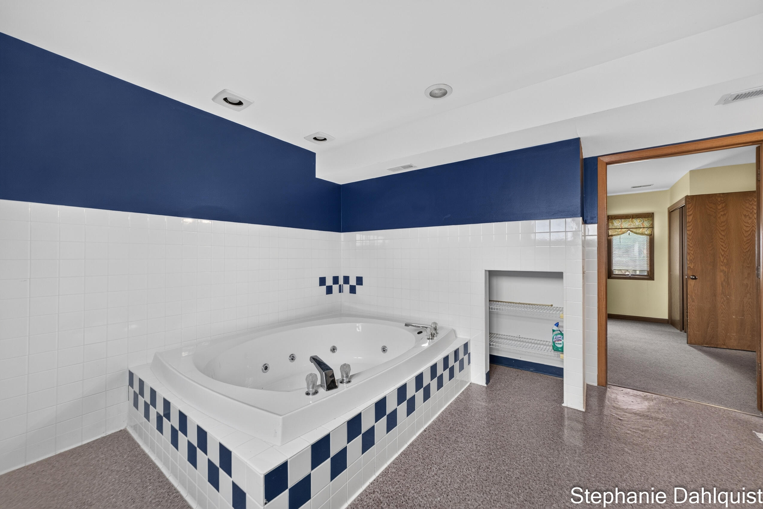 3135 Lakeshore Drive Muskegon MI 49441