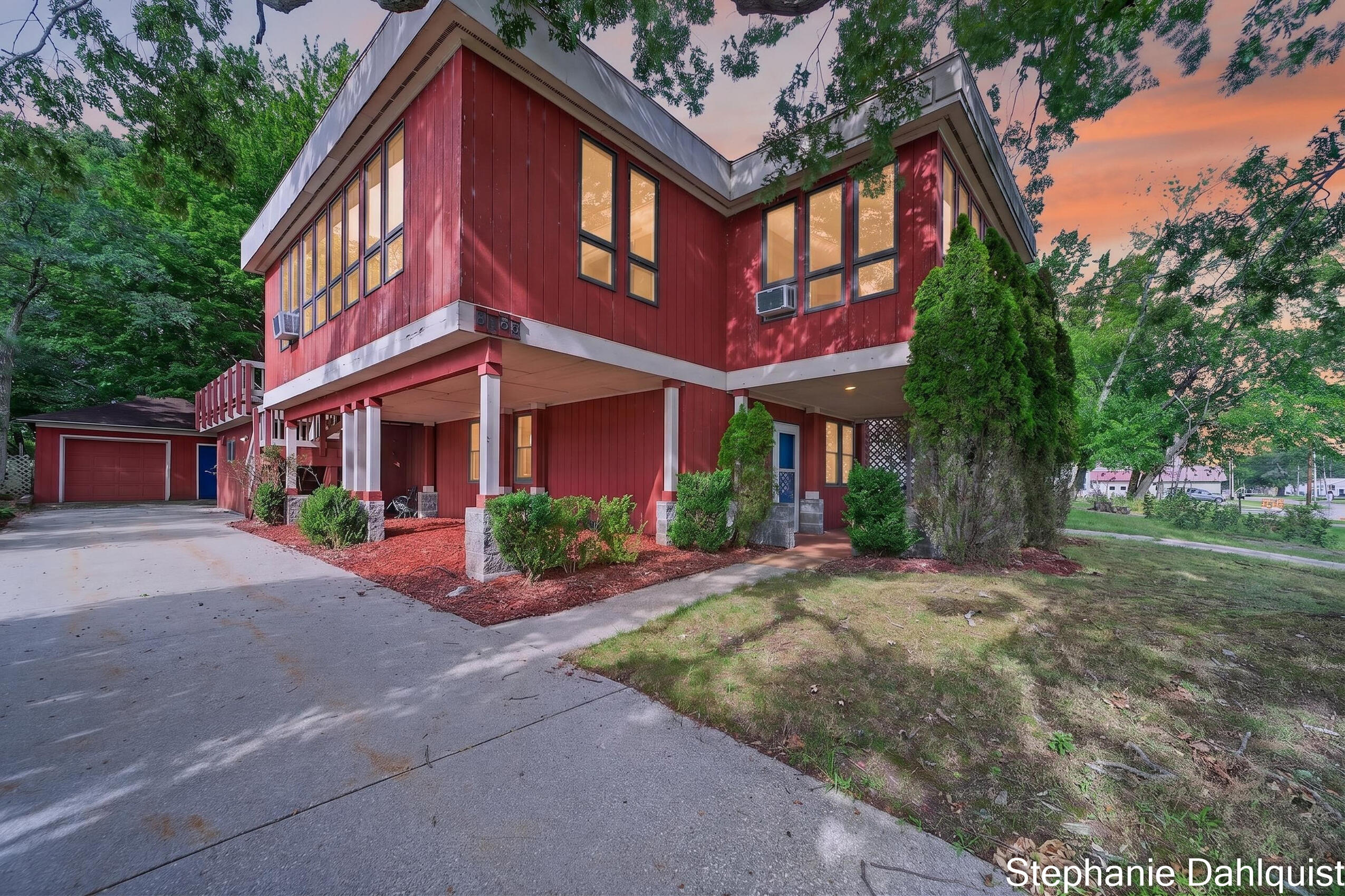 3135 Lakeshore Drive Muskegon MI 49441