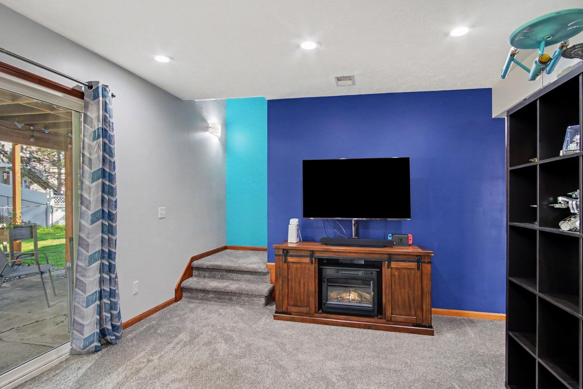 3023 Stonewood Street NW Grand Rapids MI 49504