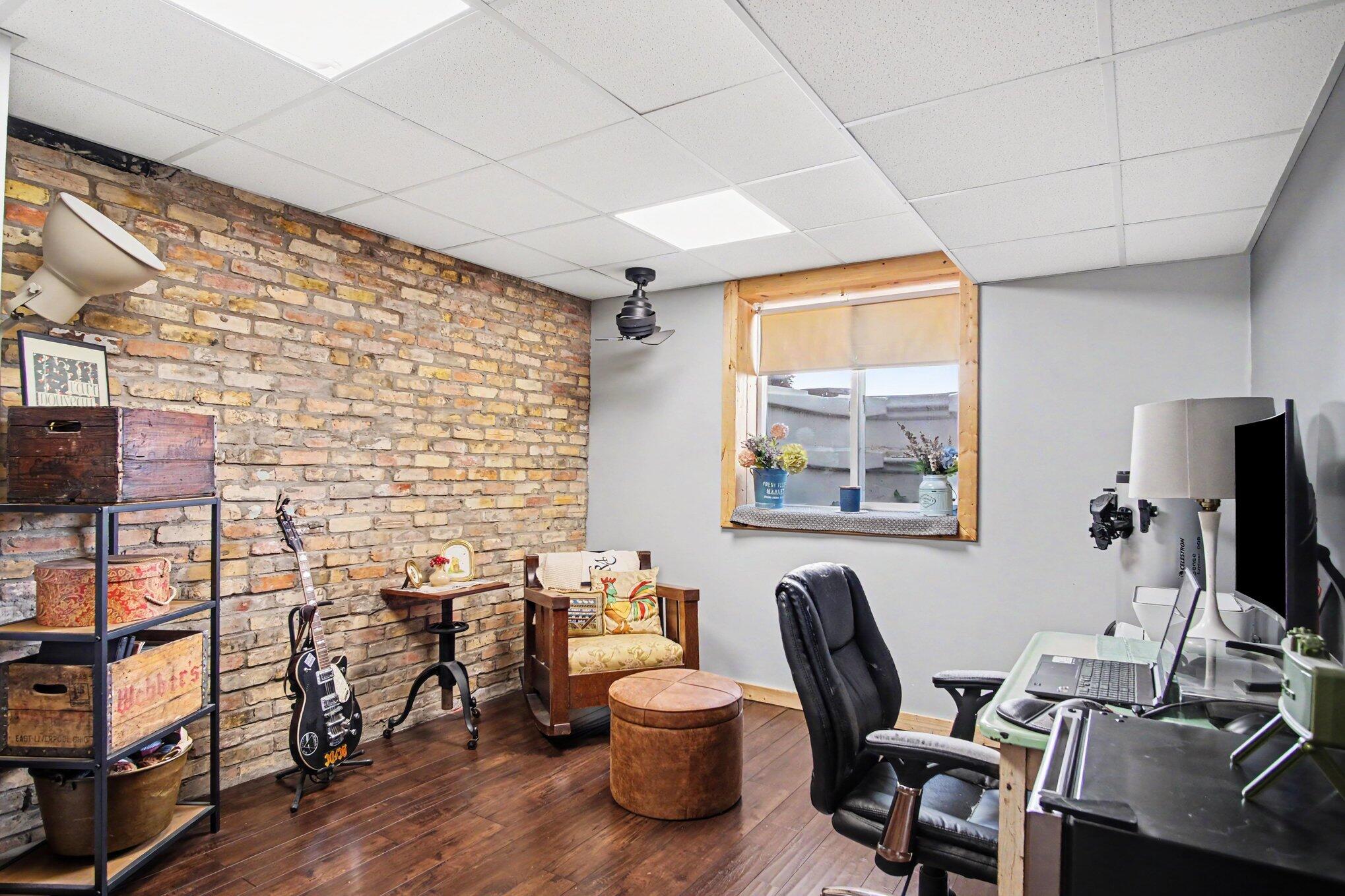 3023 Stonewood Street NW Grand Rapids MI 49504
